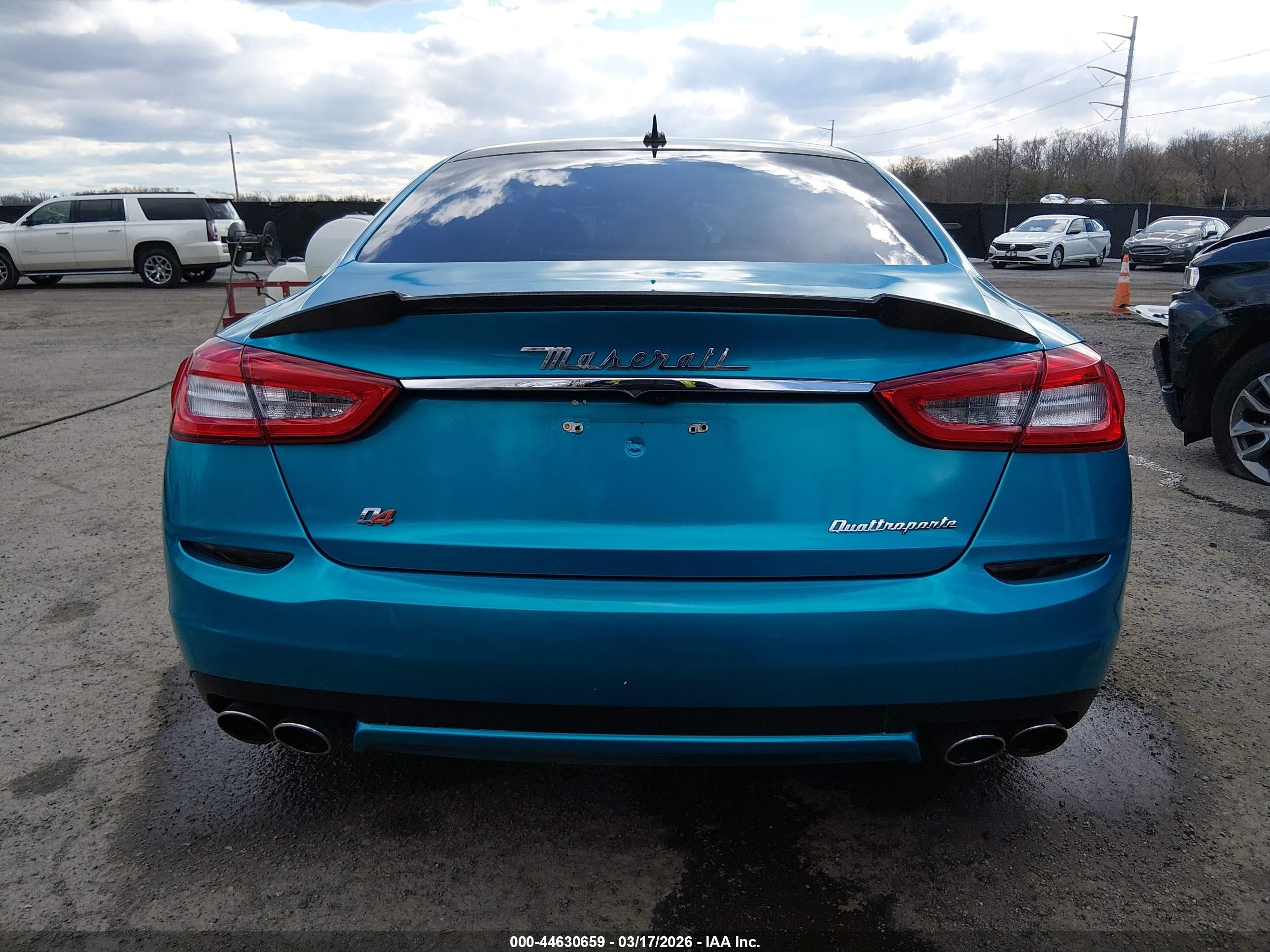 2015 Maserati Quattroporte S Q4 Turquoise vin: ZAM56RRAXF1135828