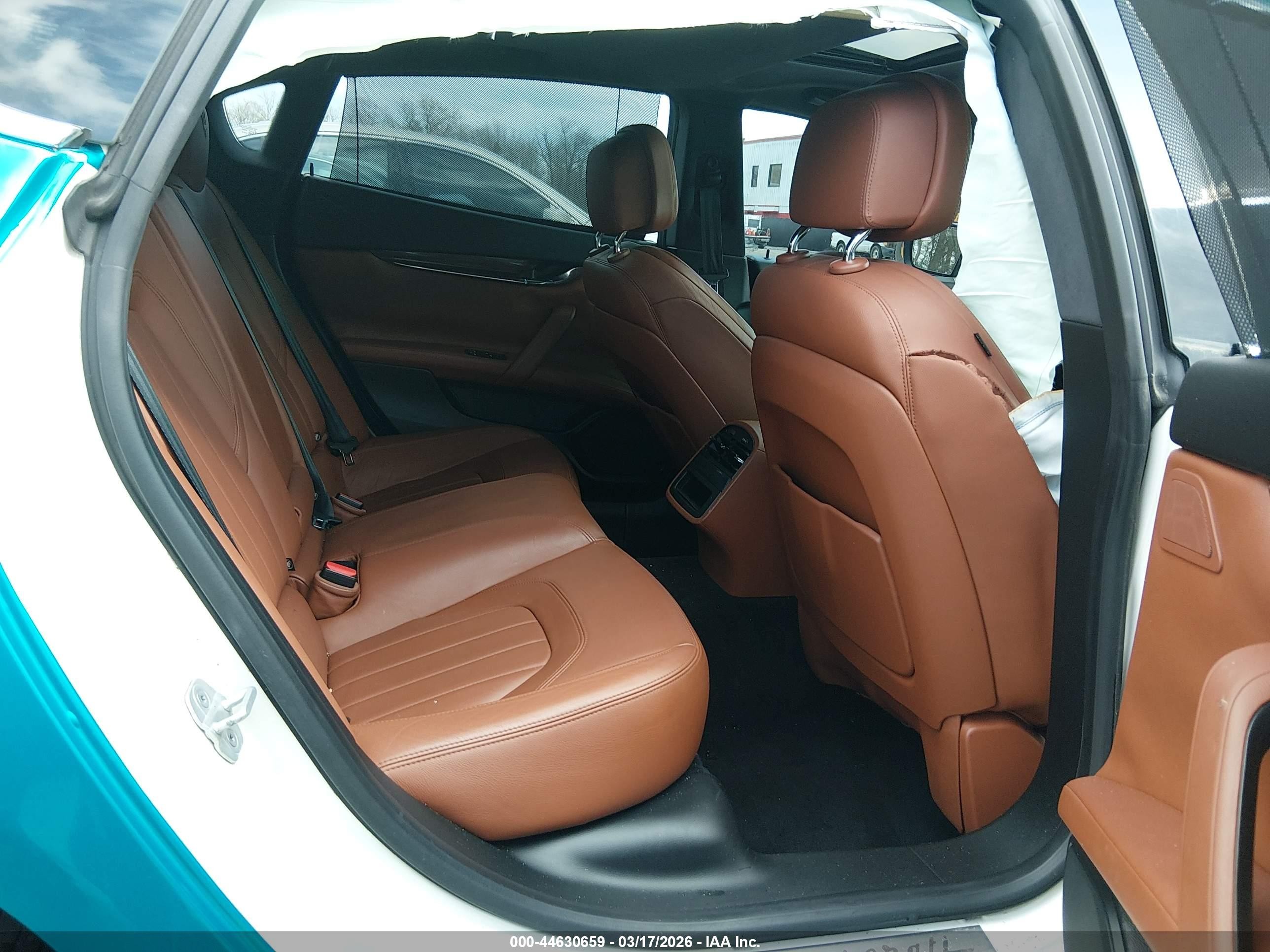 2015 Maserati Quattroporte S Q4 Turquoise vin: ZAM56RRAXF1135828