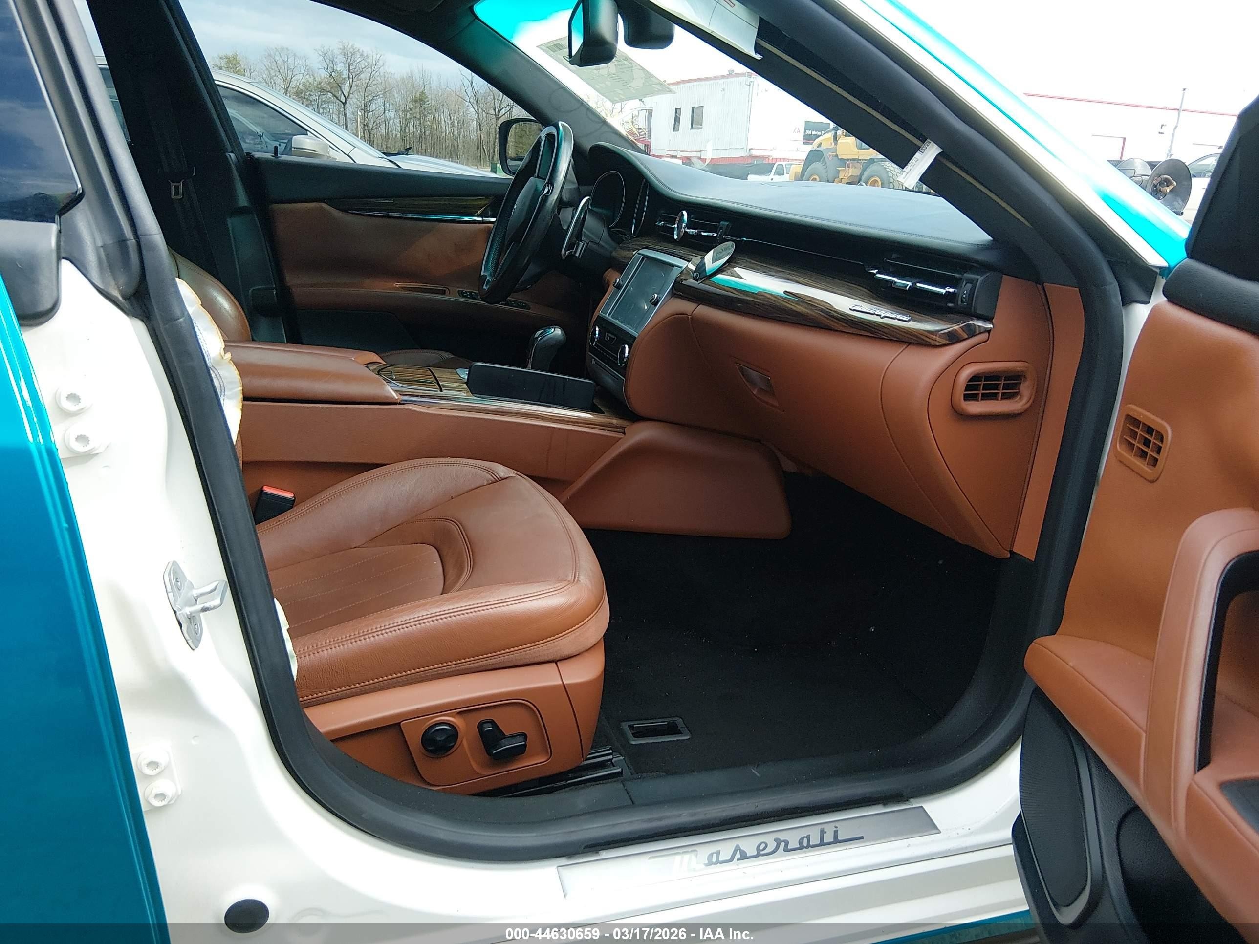 2015 Maserati Quattroporte S Q4 Turquoise vin: ZAM56RRAXF1135828