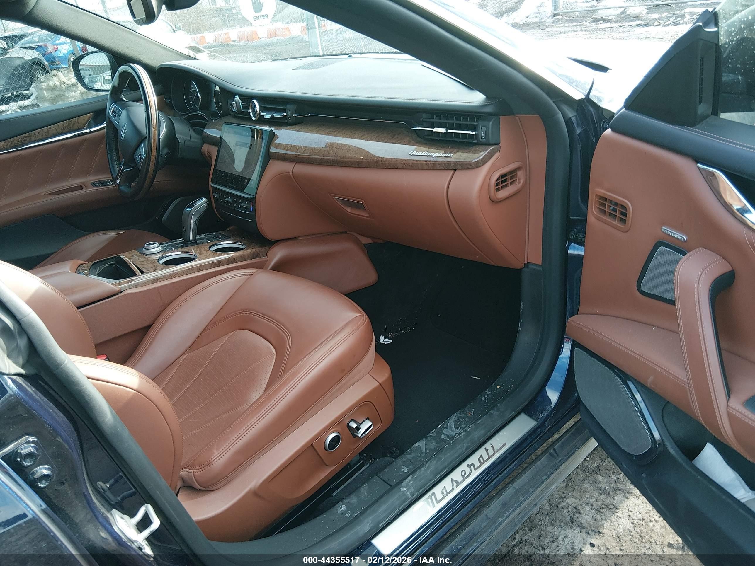 2021 Maserati Quattroporte S Granlusso Blue vin: ZAM56YPL2M1376150