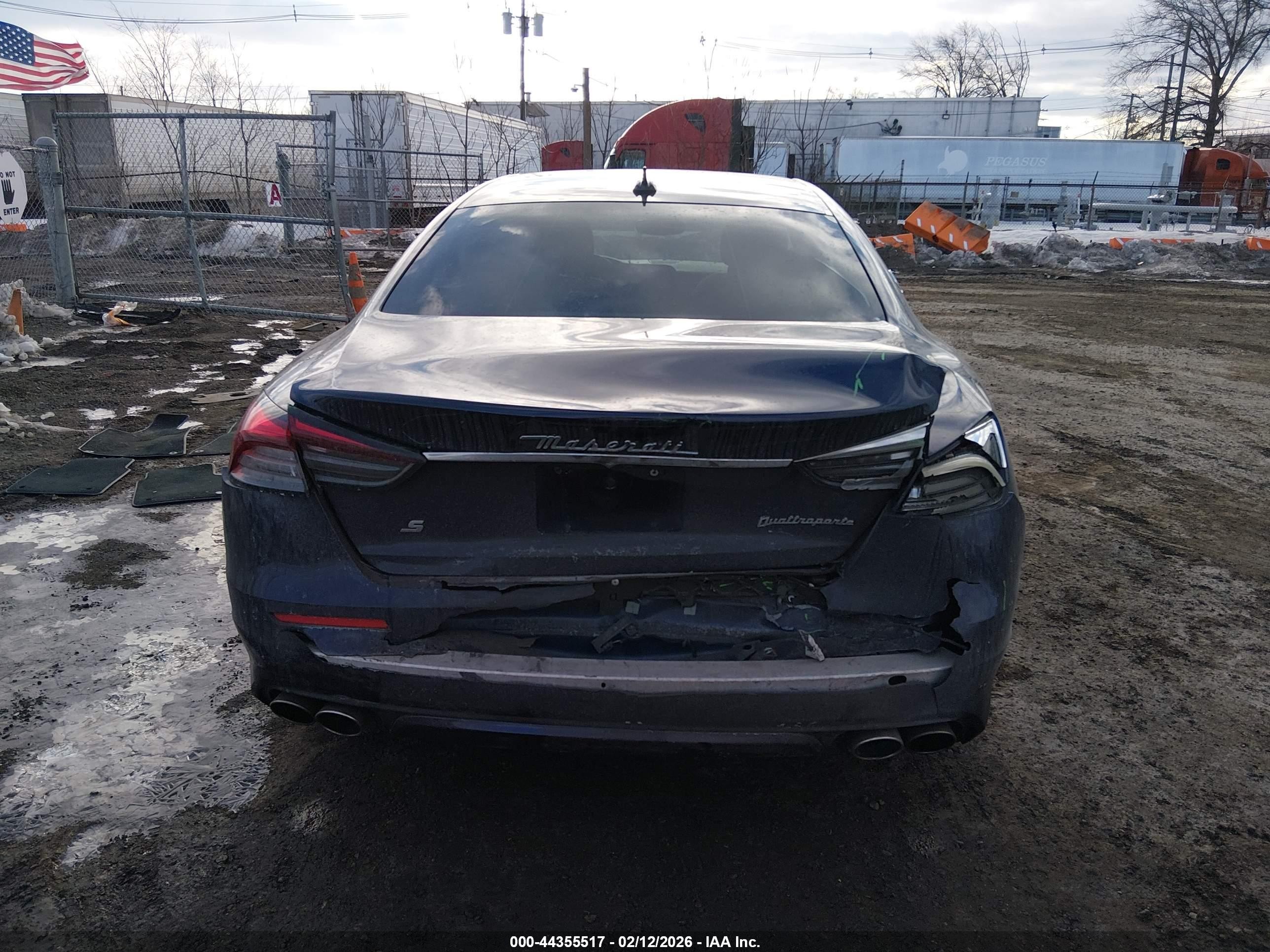 2021 Maserati Quattroporte S Granlusso Blue vin: ZAM56YPL2M1376150