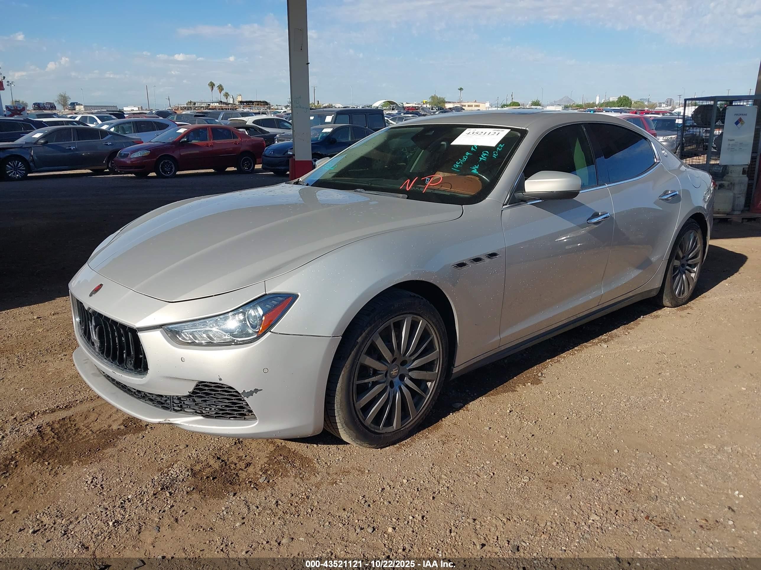 2017 Maserati Ghibli S Gold vin: ZAM57RSA9H1195609