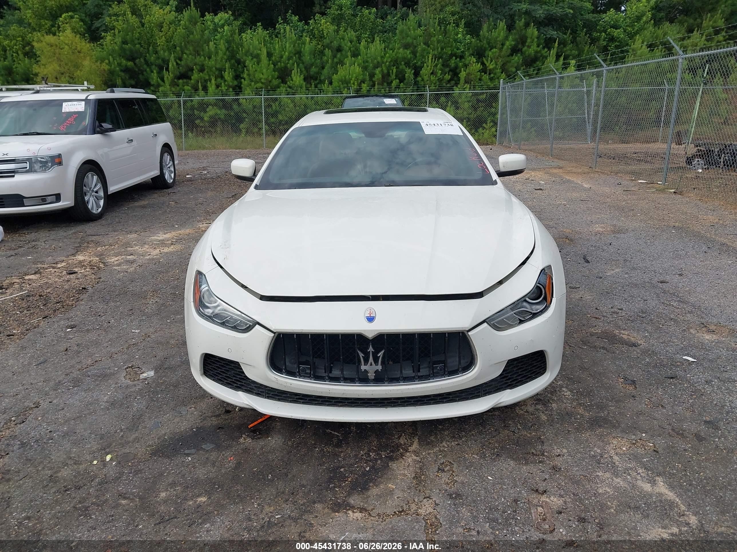 2014 Maserati Ghibli S Q4 White vin: ZAM57RTA0E1122123