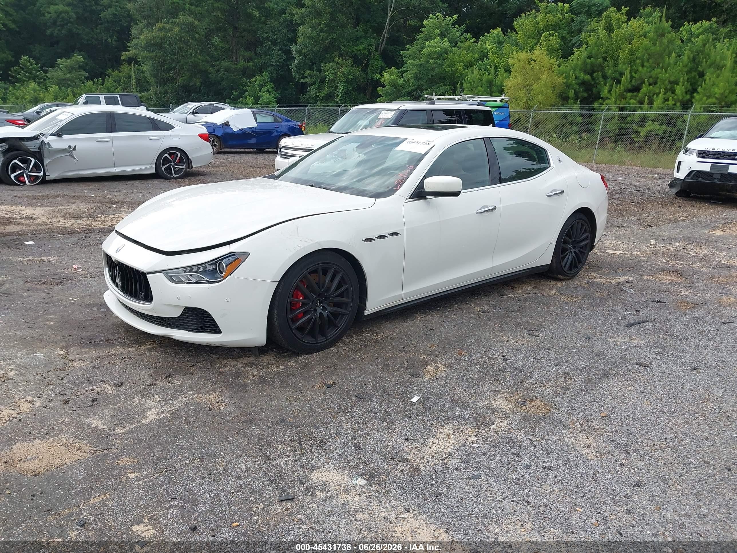 2014 Maserati Ghibli S Q4 White vin: ZAM57RTA0E1122123