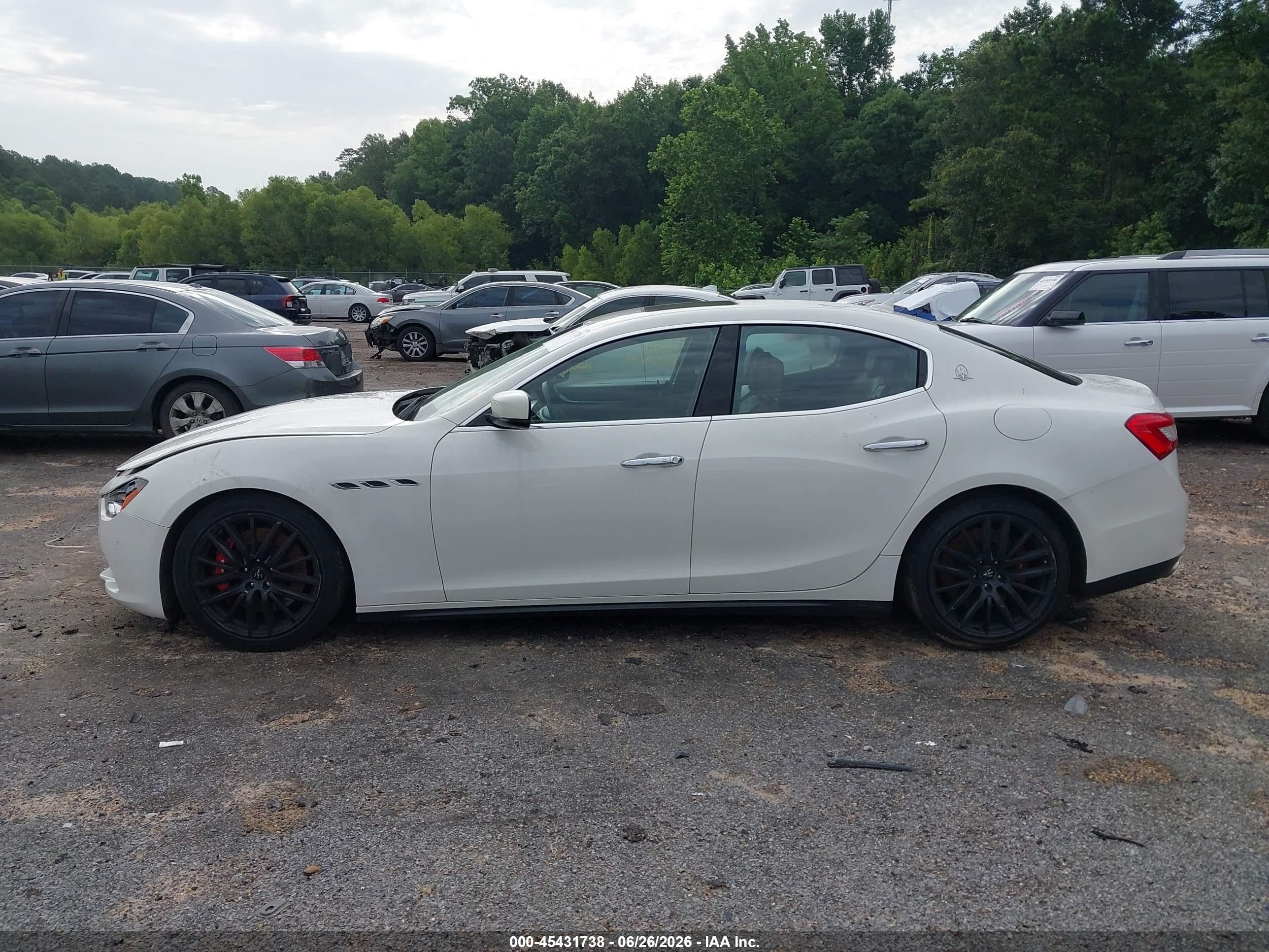 2014 Maserati Ghibli S Q4 White vin: ZAM57RTA0E1122123