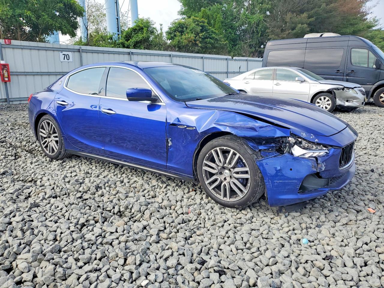 2015 Maserati Ghibli S Blue vin: ZAM57RTA0F1135133