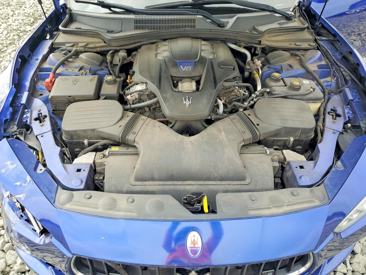 2015 Maserati Ghibli S Blue vin: ZAM57RTA0F1135133