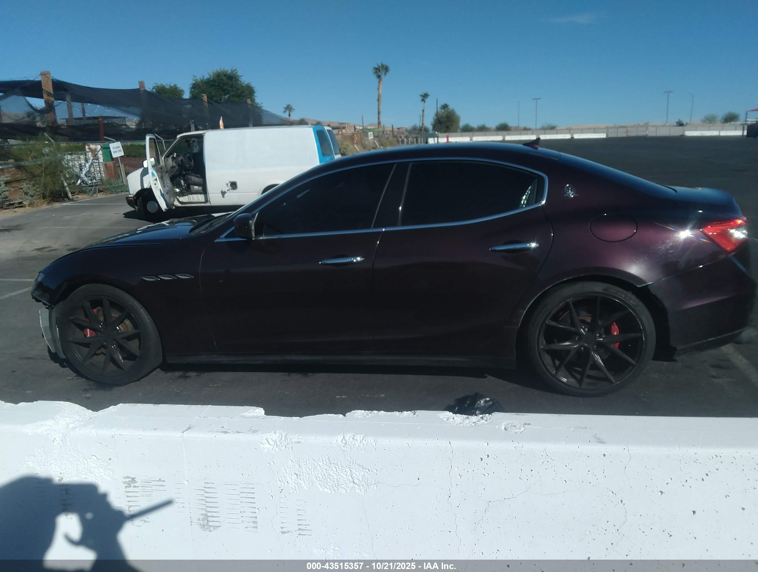 2014 Maserati Ghibli S Q4 Champagne vin: ZAM57RTA1E1090430