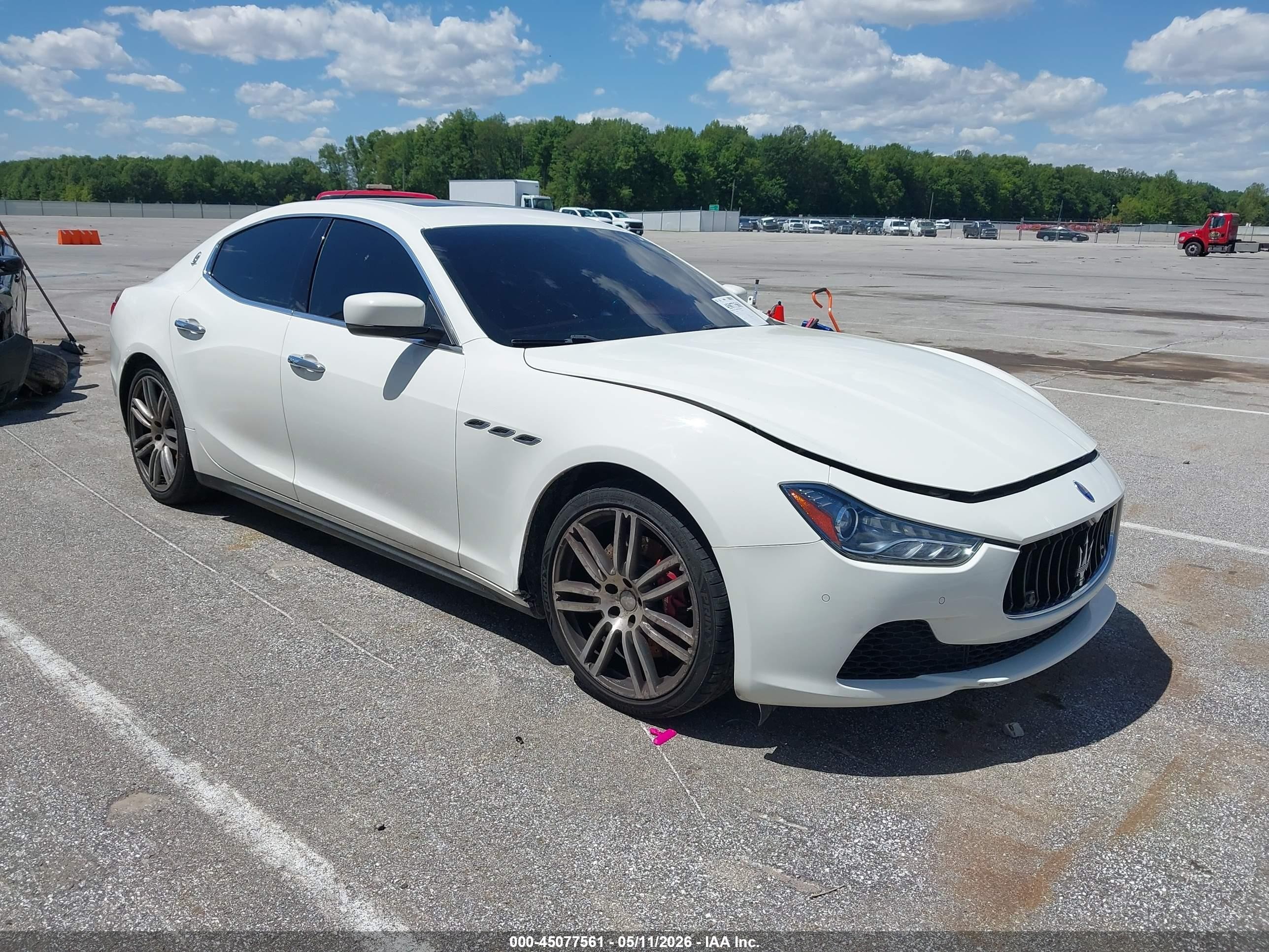 2014 Maserati Ghibli S Q4 White vin: ZAM57RTA1E1109736