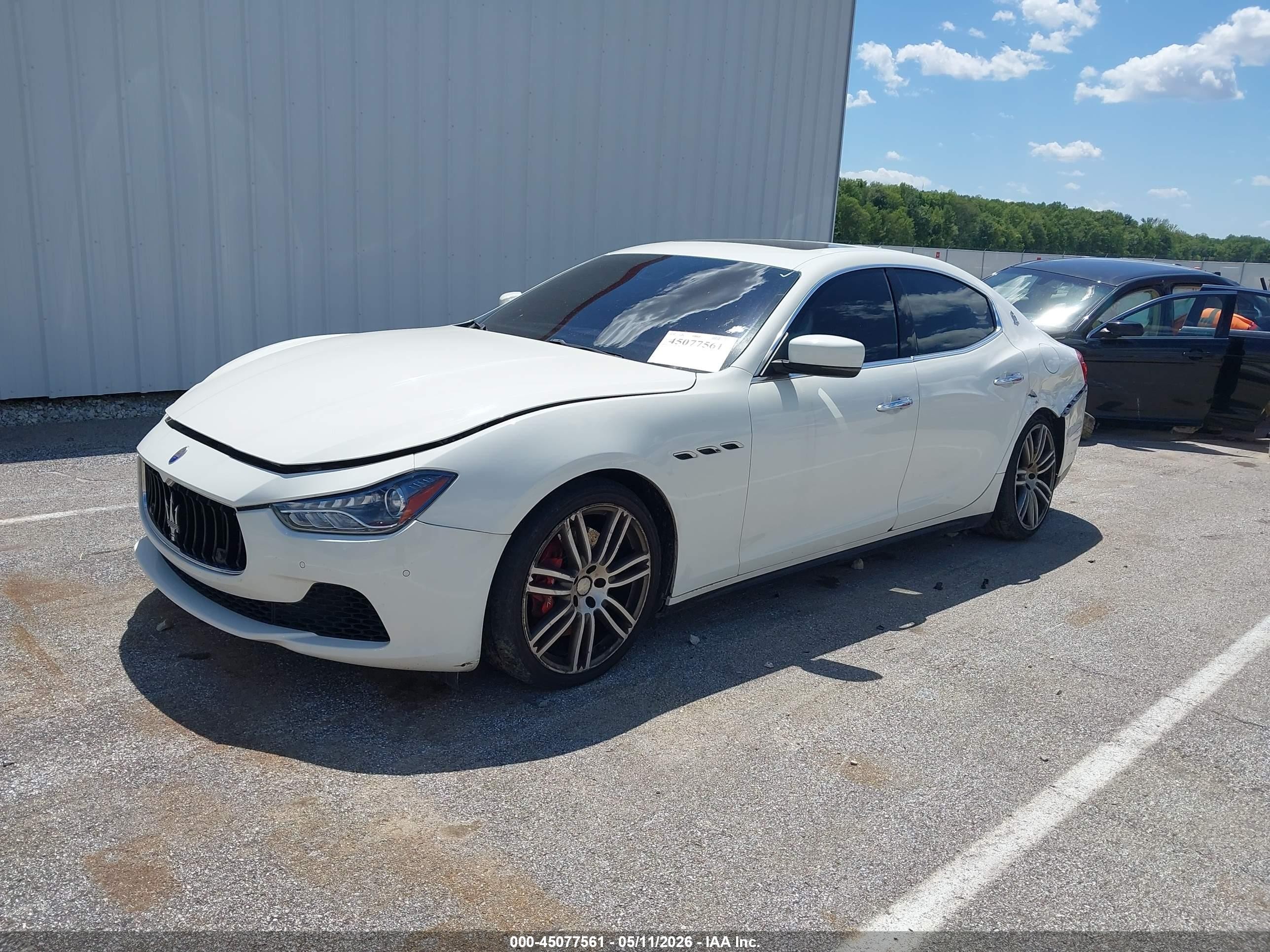 2014 Maserati Ghibli S Q4 Белый vin: ZAM57RTA1E1109736
