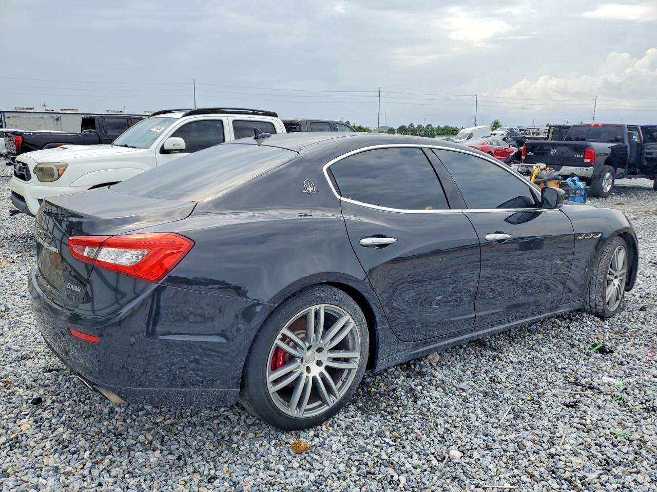 2015 Maserati Ghibli S Black vin: ZAM57RTA1F1140549