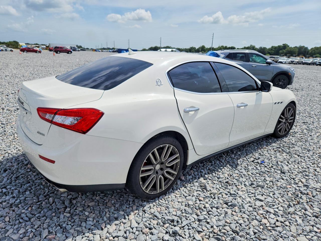 2015 Maserati Ghibli S White vin: ZAM57RTA1F1144469