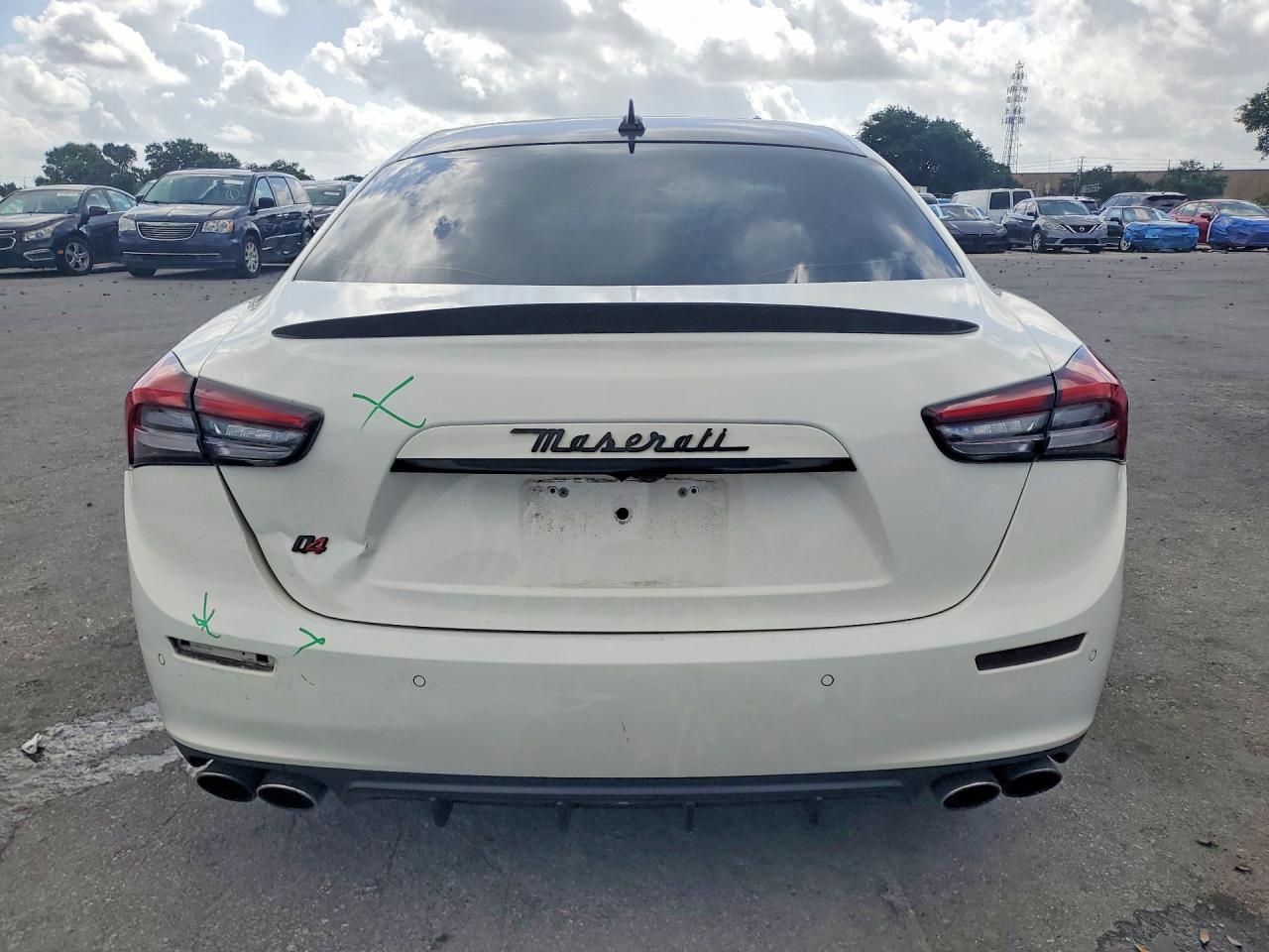 2015 Maserati Ghibli S White vin: ZAM57RTA2F1131746