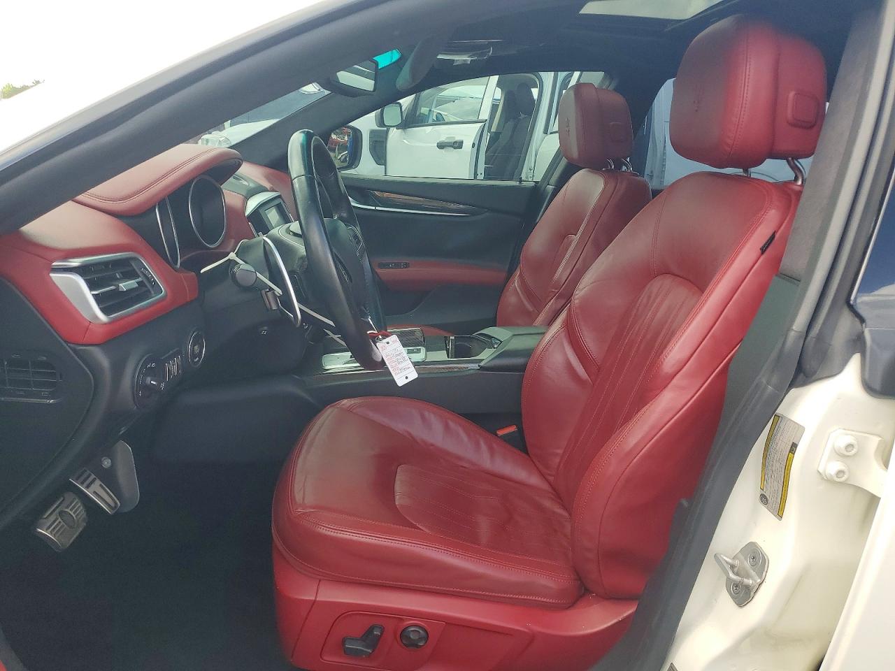 2015 Maserati Ghibli S White vin: ZAM57RTA2F1131746