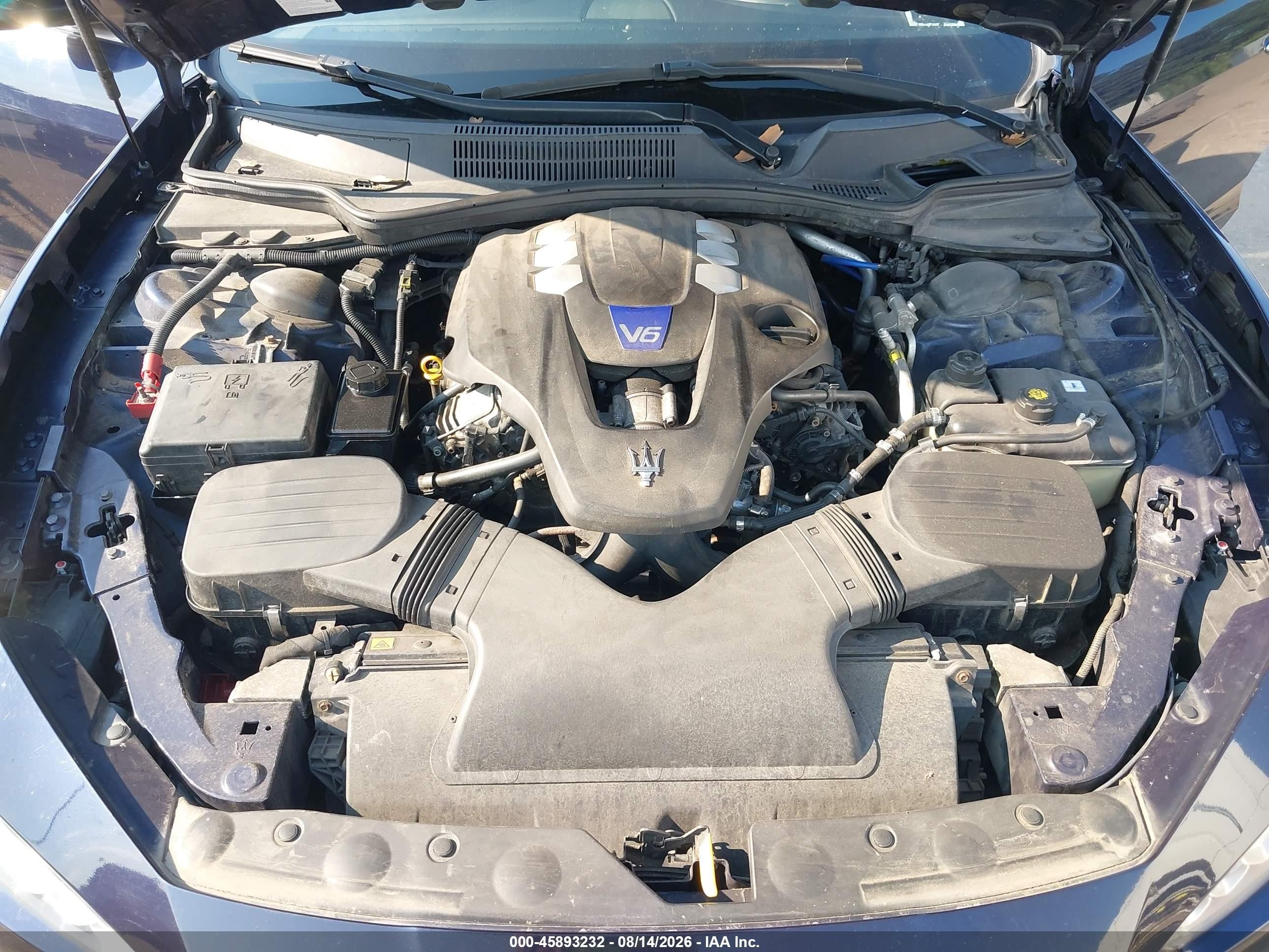2015 Maserati Ghibli S Q4 Dark Blue vin: ZAM57RTA2F1137336