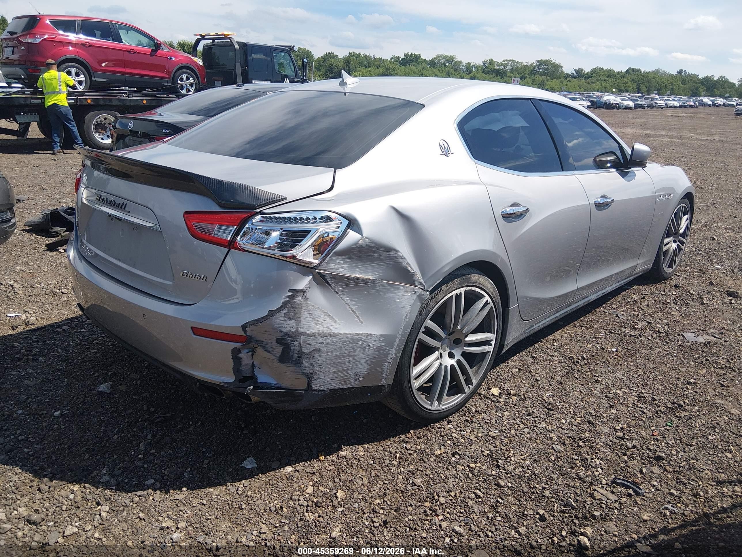2015 Maserati Ghibli S Q4 Silver vin: ZAM57RTA2F1139183
