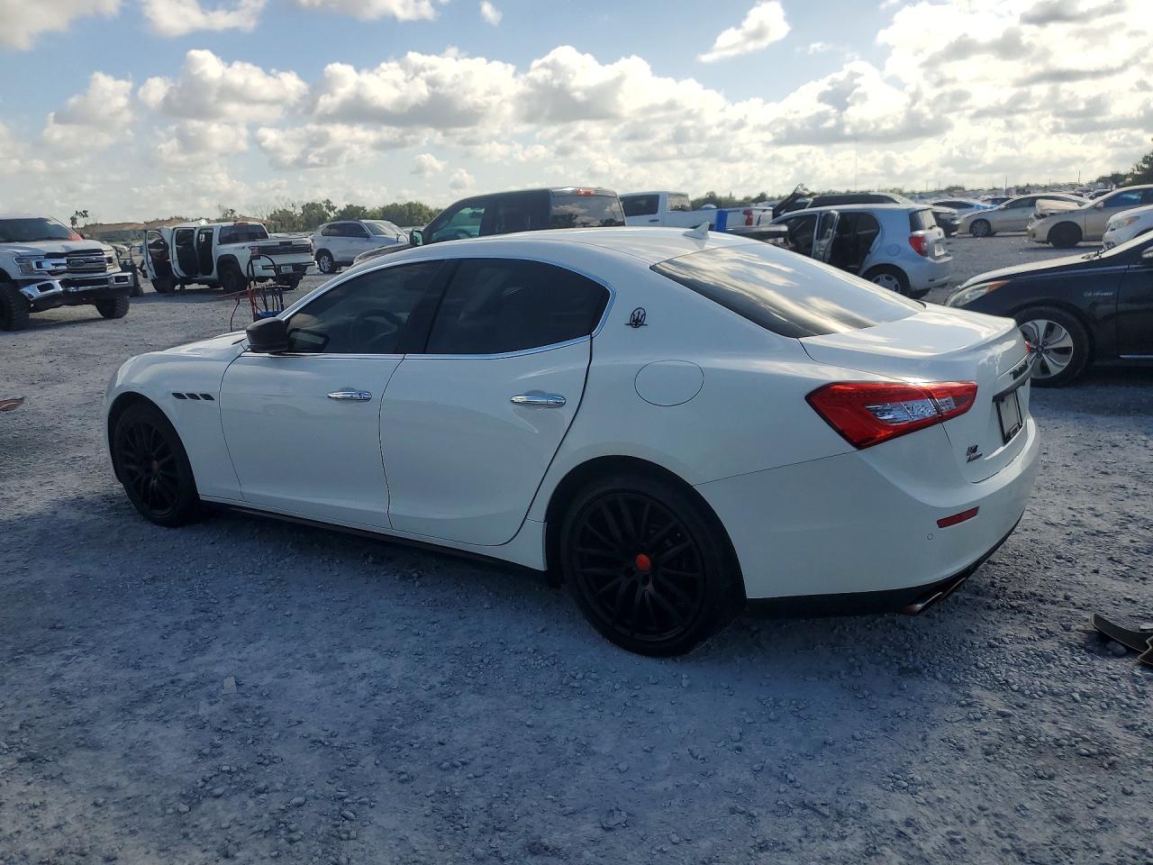 2014 Maserati Ghibli S White vin: ZAM57RTA3E1094737