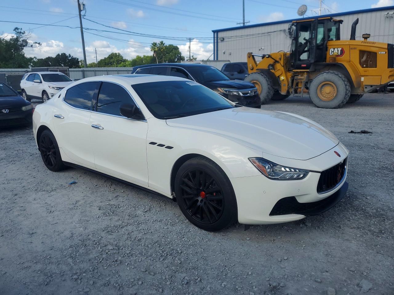 2014 Maserati Ghibli S White vin: ZAM57RTA3E1094737