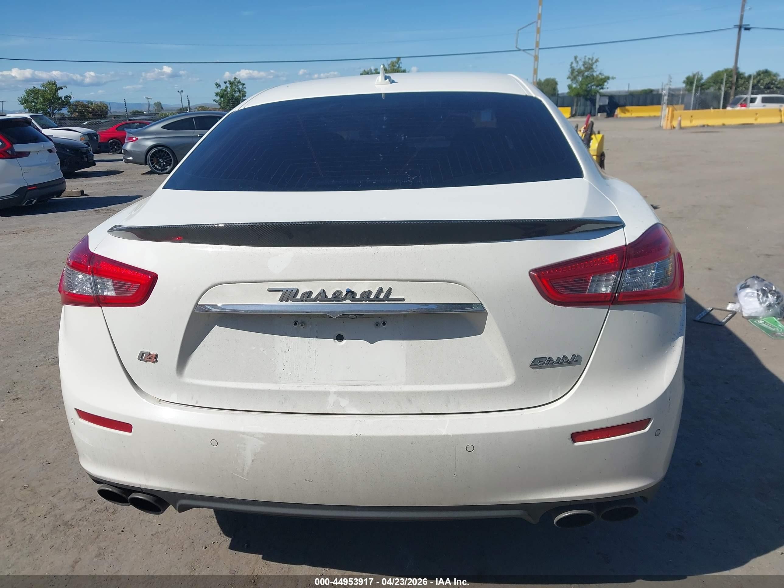 2015 Maserati Ghibli S Q4 White vin: ZAM57RTA3F1145641