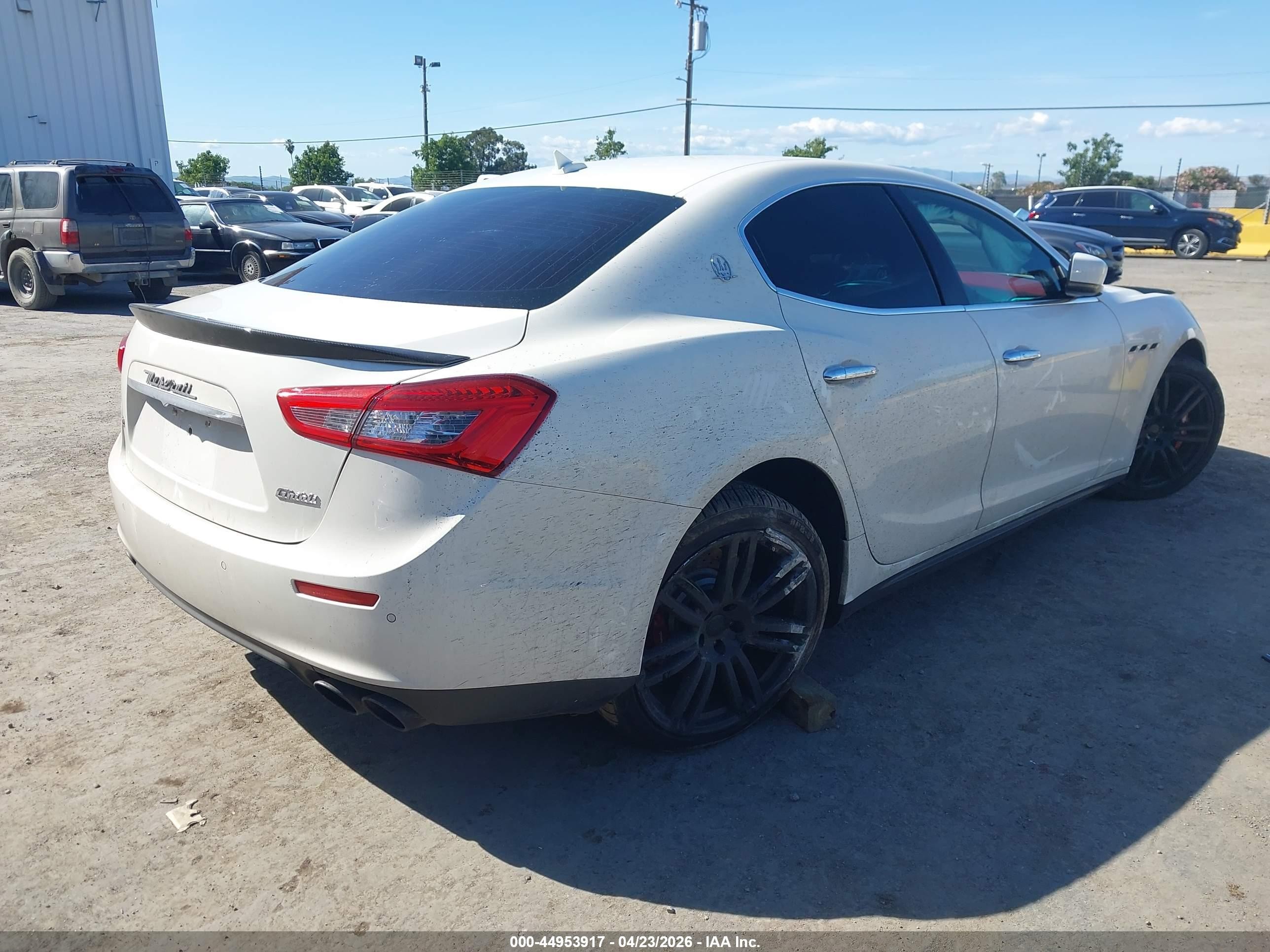 2015 Maserati Ghibli S Q4 White vin: ZAM57RTA3F1145641