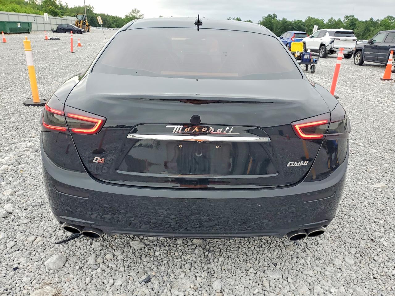 2014 Maserati Ghibli S Black vin: ZAM57RTA4E1083374