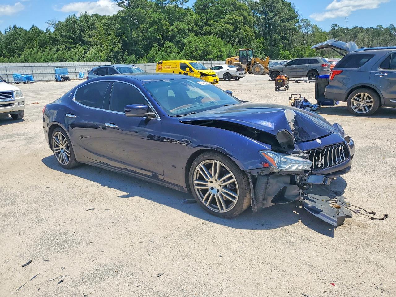 2014 Maserati Ghibli S Blue vin: ZAM57RTA4E1113263