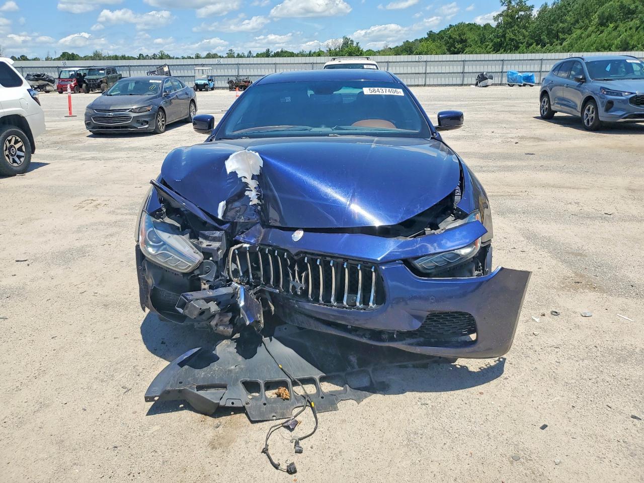 2014 Maserati Ghibli S Blue vin: ZAM57RTA4E1113263