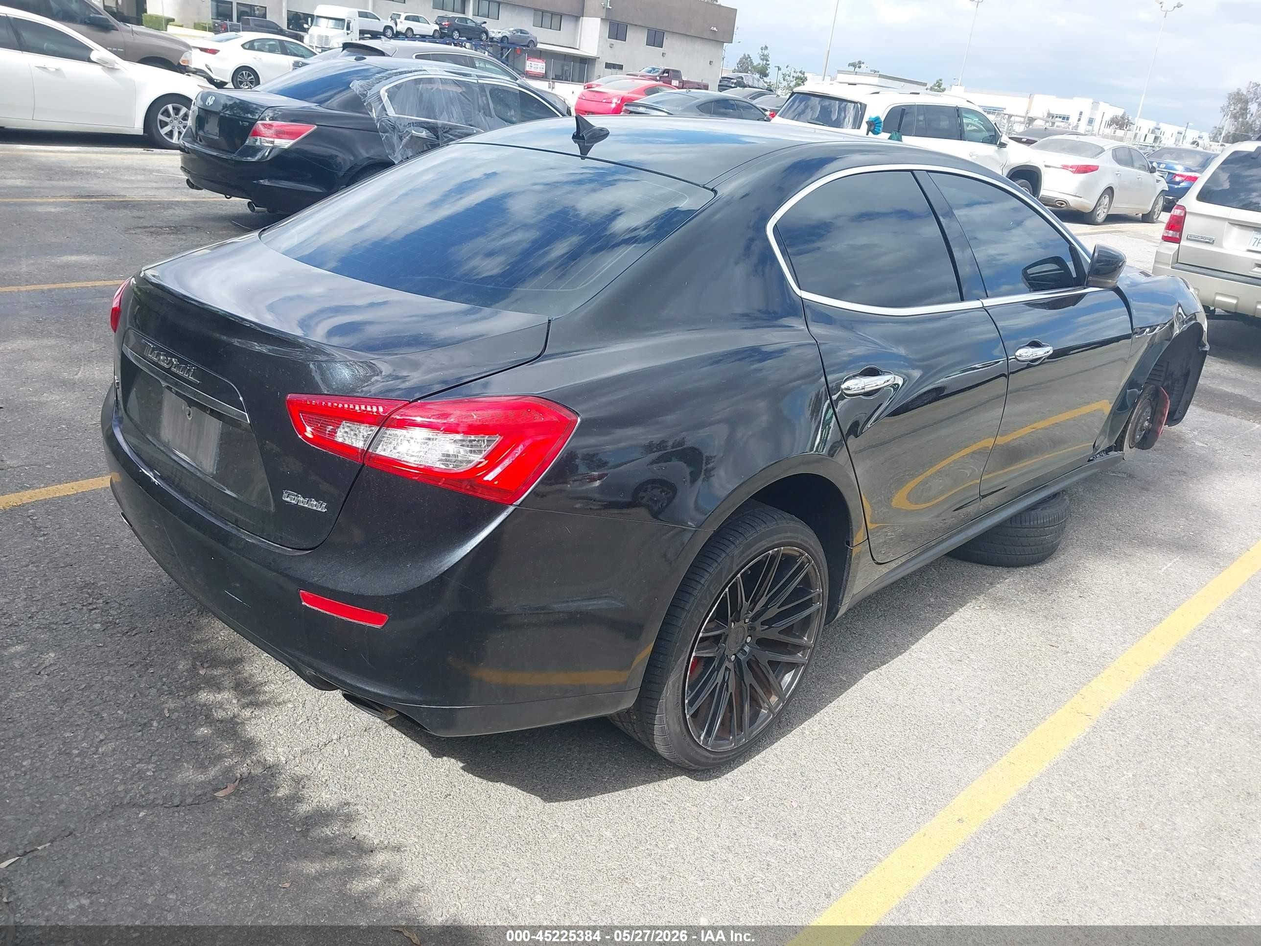 2014 Maserati Ghibli S Q4 Черный vin: ZAM57RTA5E1096375