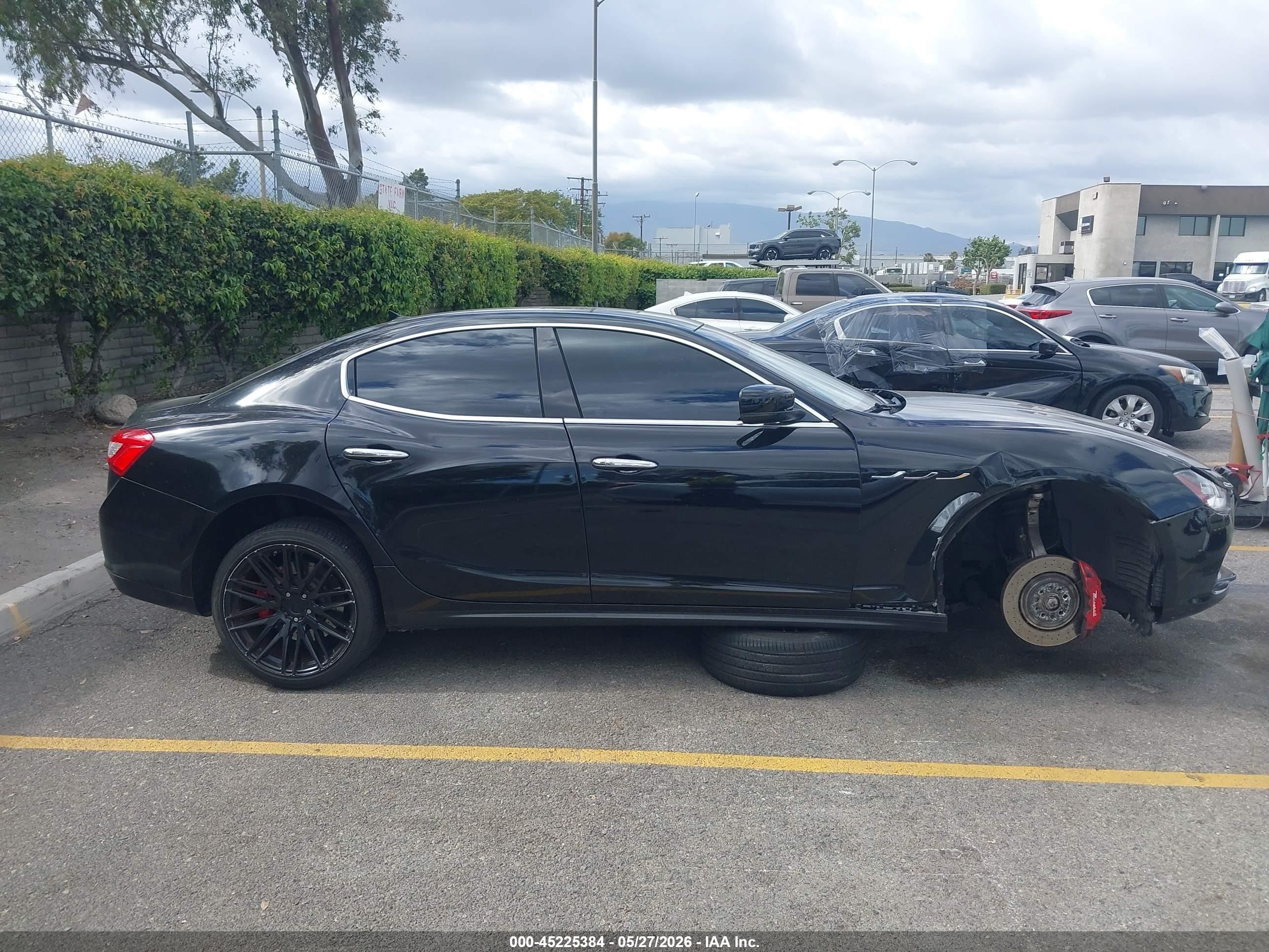 2014 Maserati Ghibli S Q4 Черный vin: ZAM57RTA5E1096375