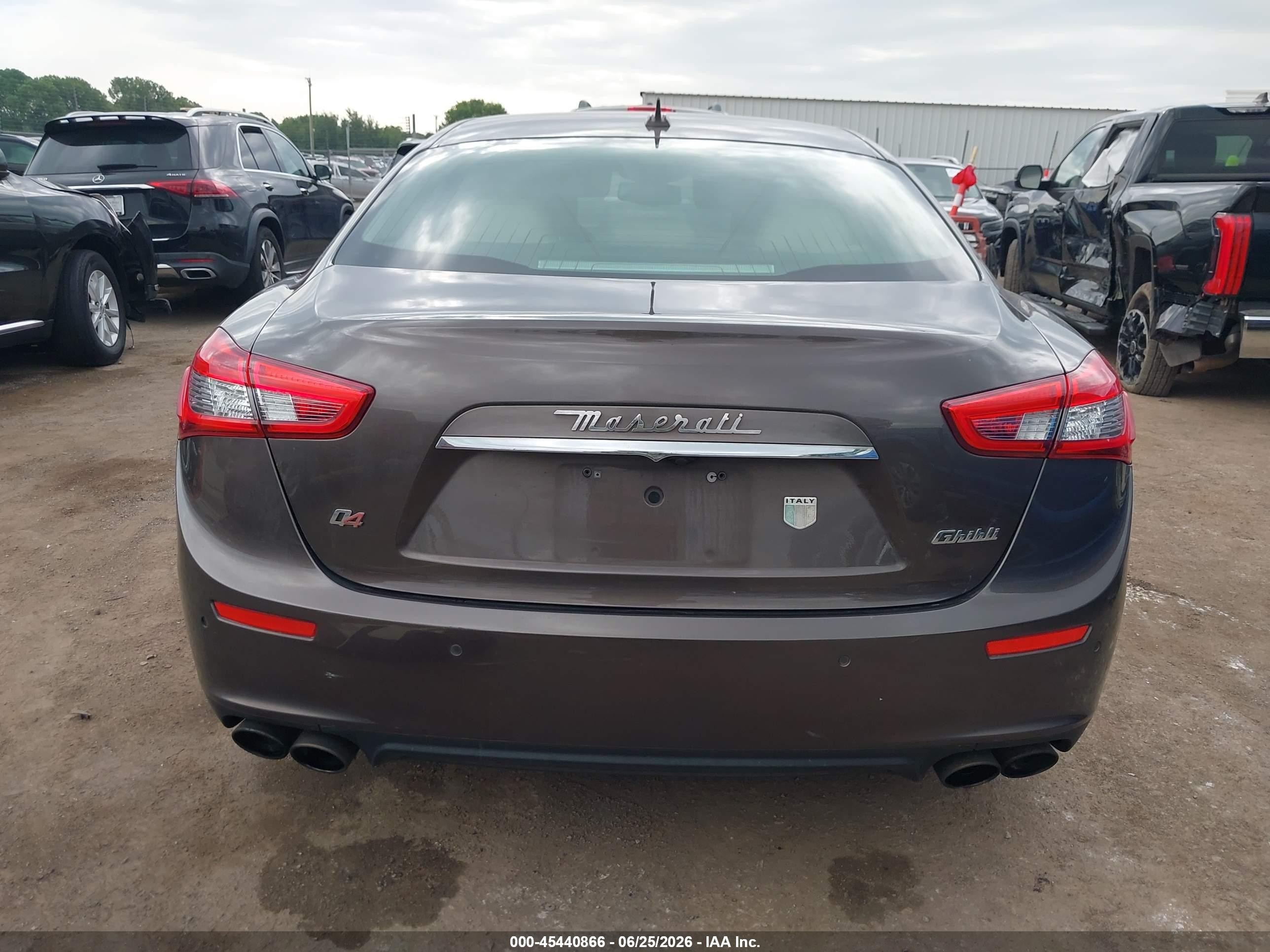 2014 Maserati Ghibli S Q4 Gray vin: ZAM57RTA5E1101042
