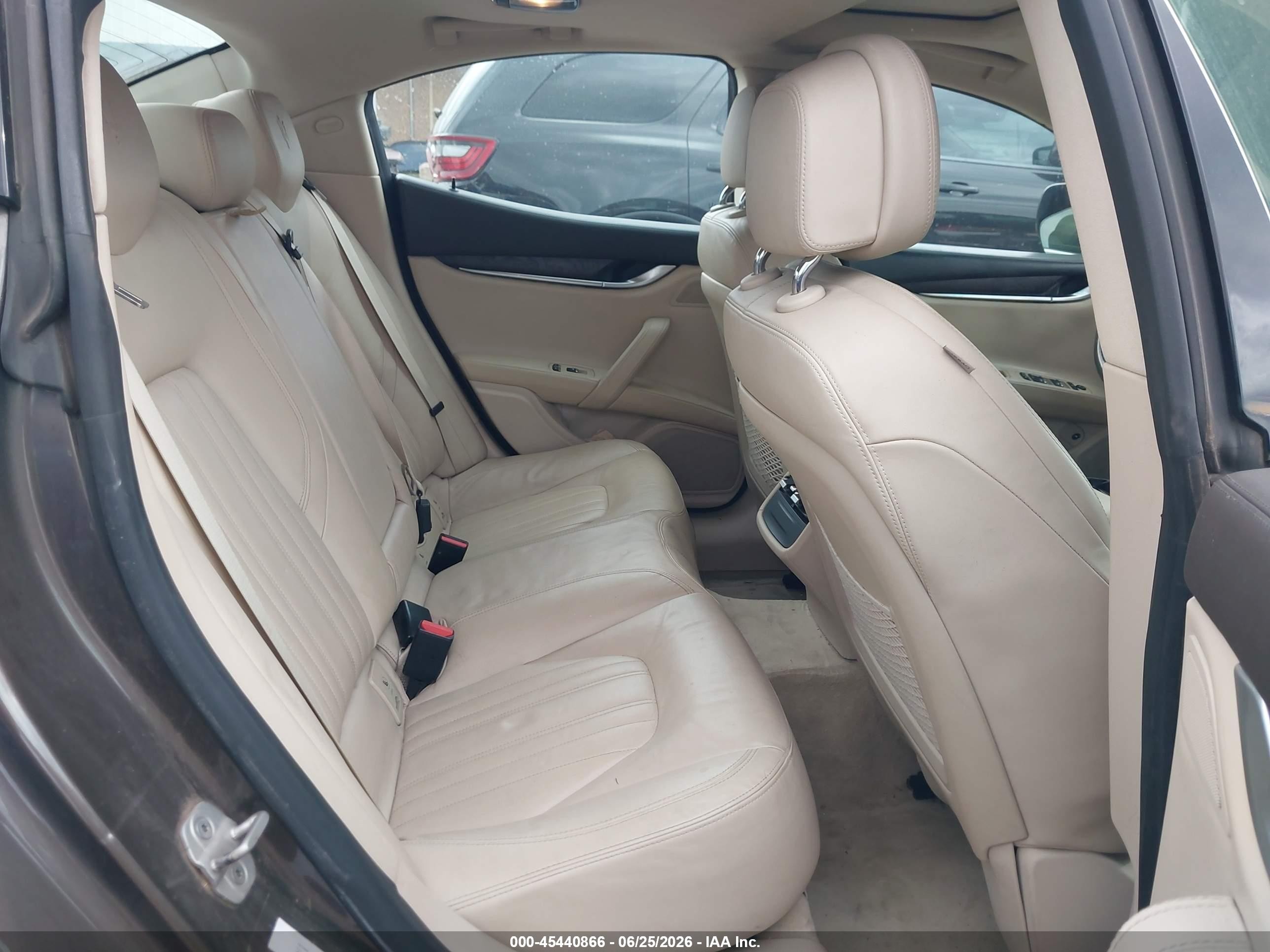2014 Maserati Ghibli S Q4 Gray vin: ZAM57RTA5E1101042