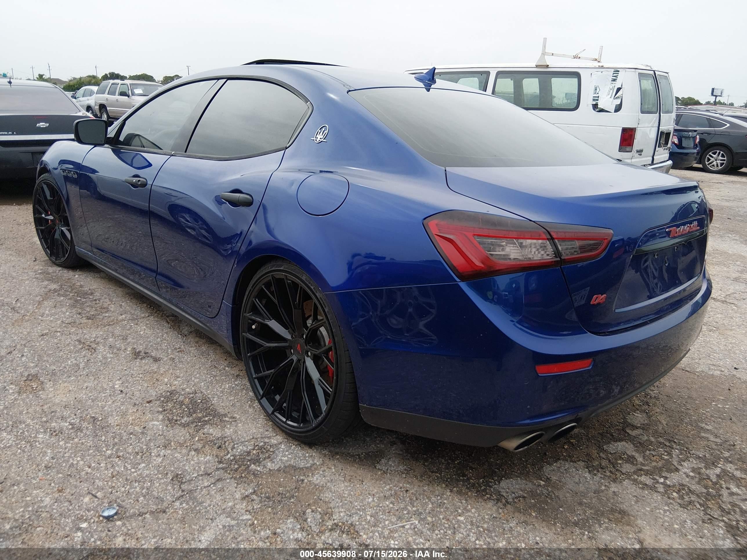 2015 Maserati Ghibli S Q4 Blue vin: ZAM57RTA5F1150985
