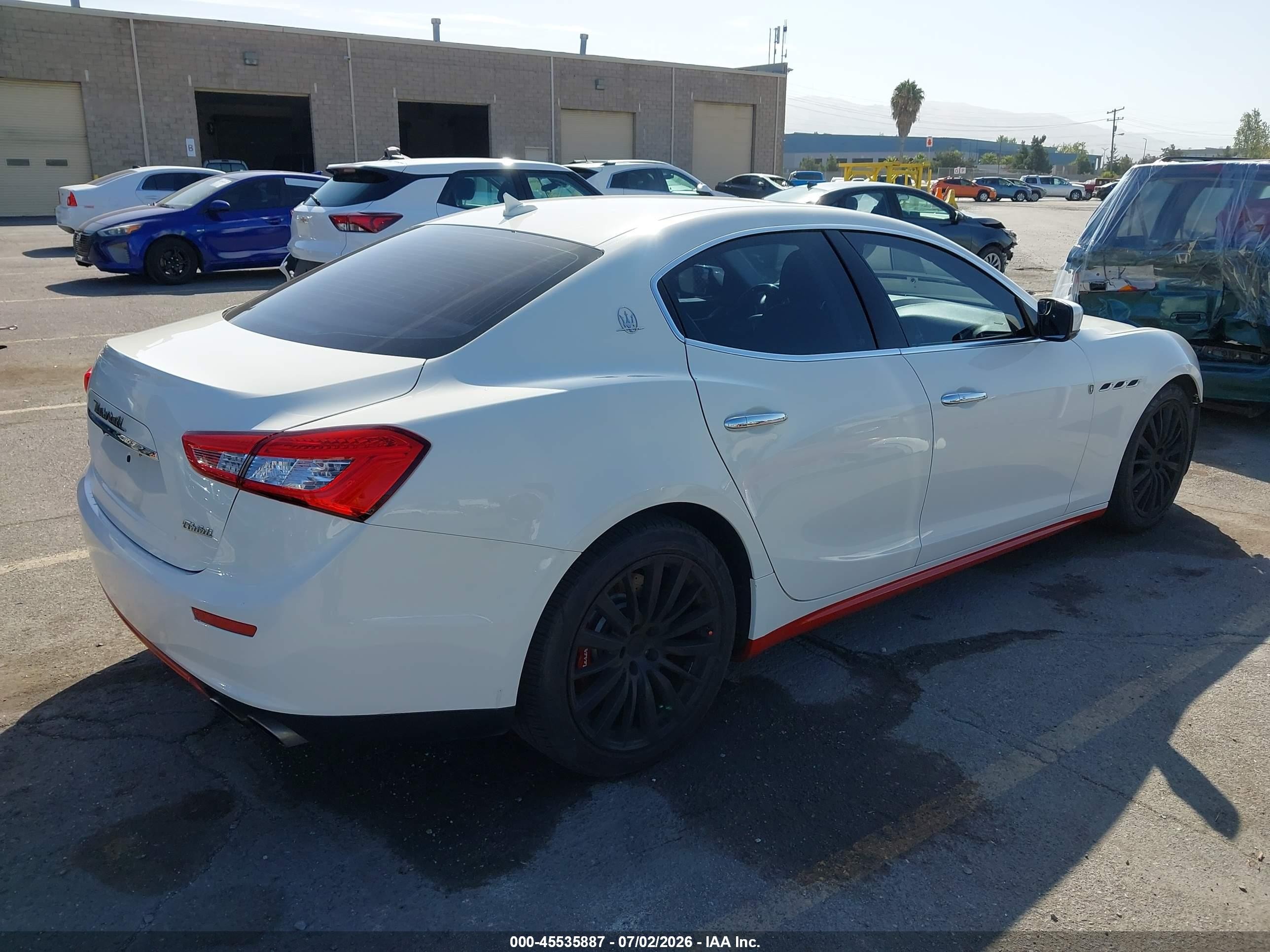2015 Maserati Ghibli S Q4 White vin: ZAM57RTA6F1143088