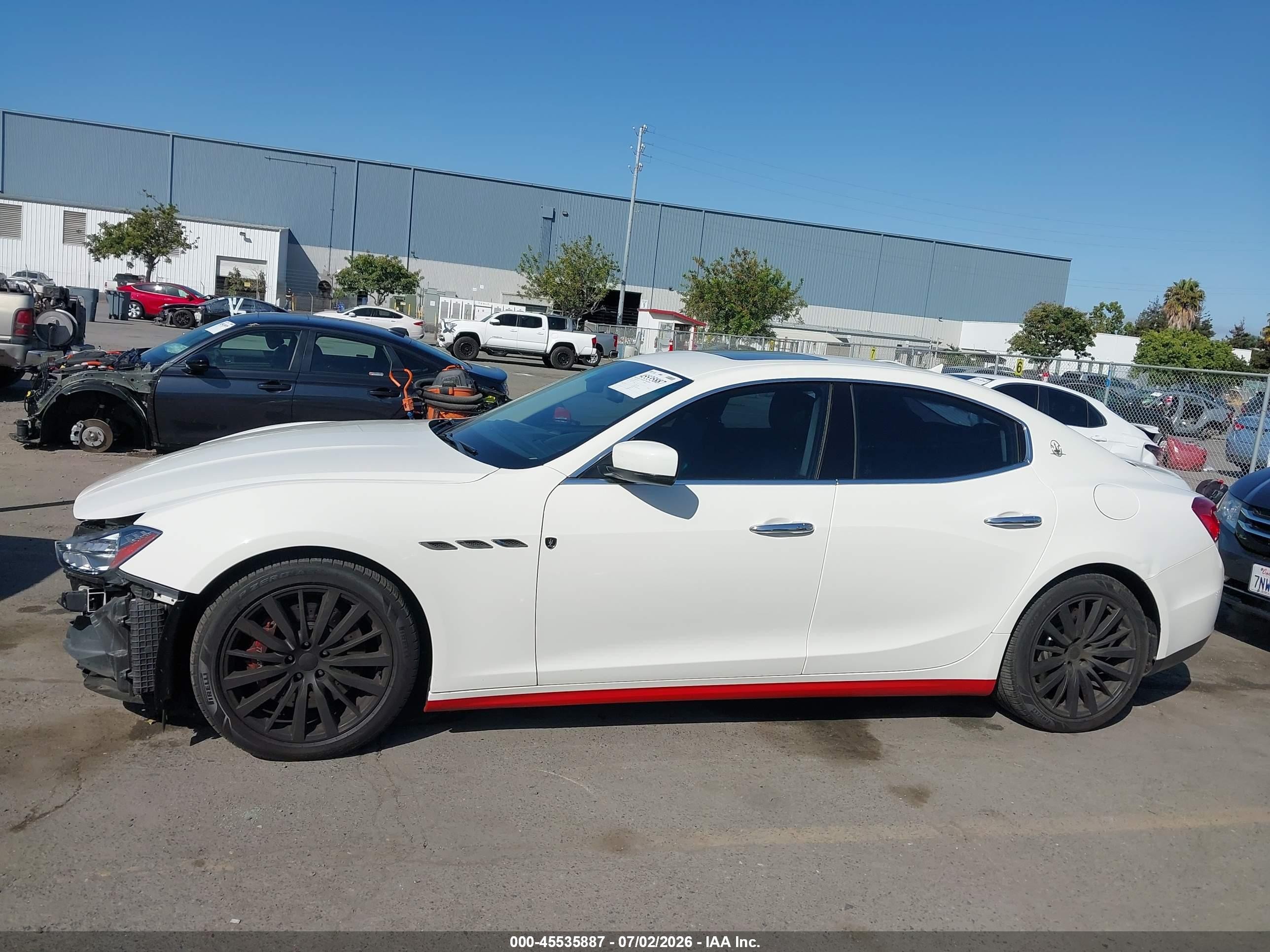2015 Maserati Ghibli S Q4 White vin: ZAM57RTA6F1143088