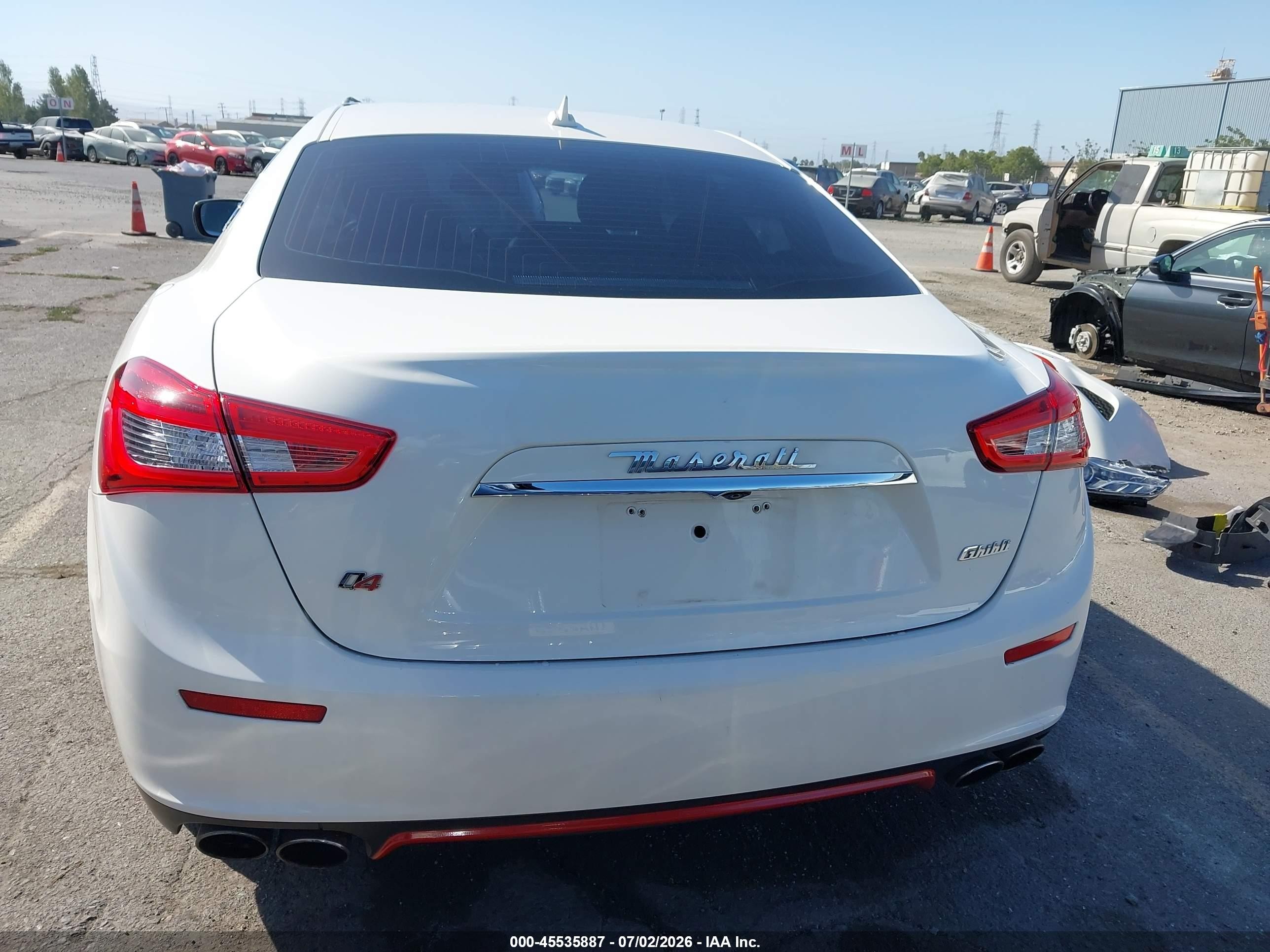 2015 Maserati Ghibli S Q4 White vin: ZAM57RTA6F1143088