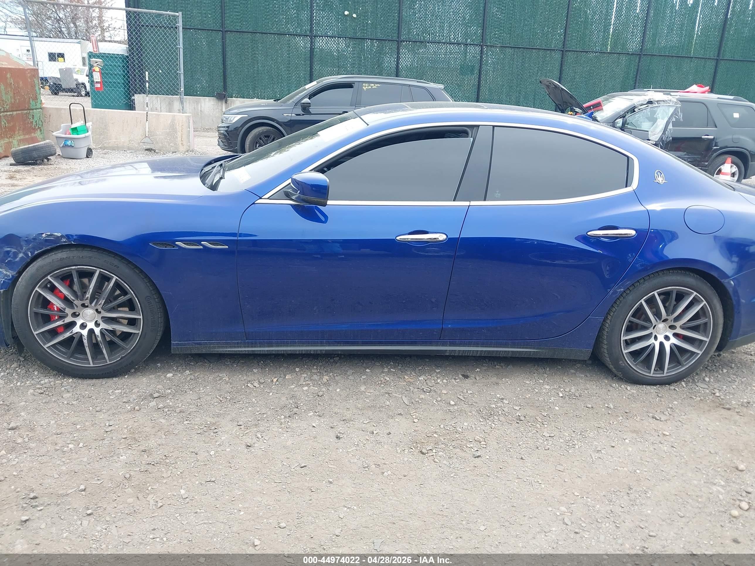 2014 Maserati Ghibli S Q4 Blue vin: ZAM57RTA7E1087452