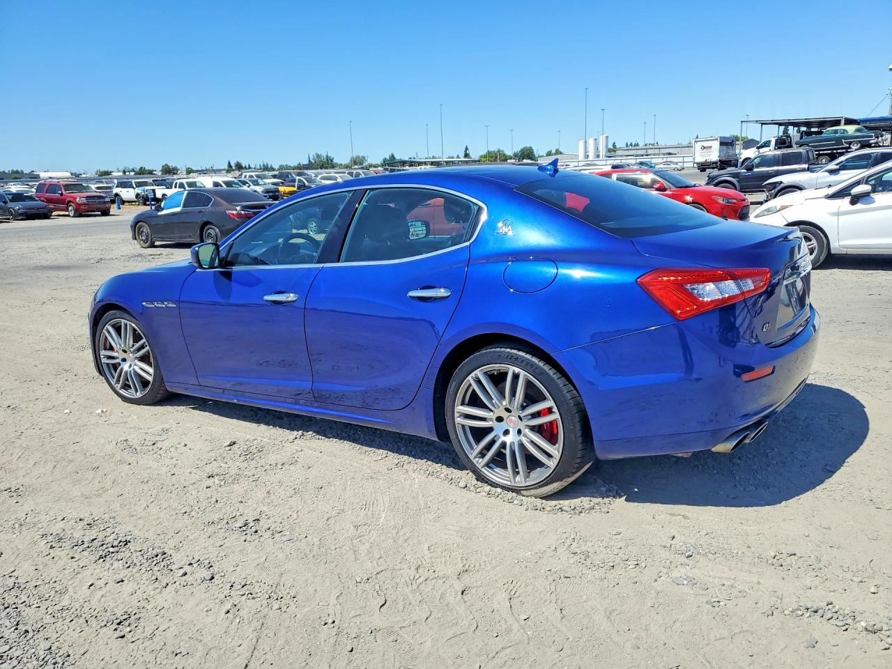 2015 Maserati Ghibli S Blue vin: ZAM57RTA7F1139129