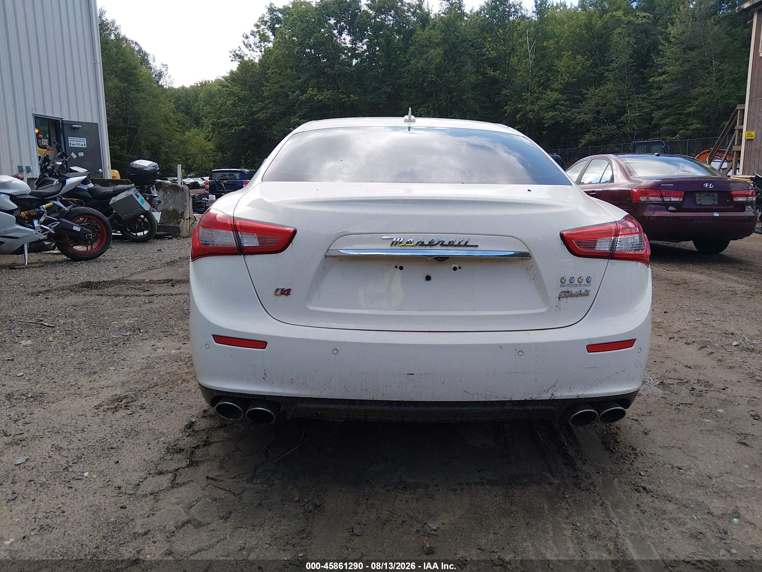 2014 Maserati Ghibli S Q4 White vin: ZAM57RTA8E1085628