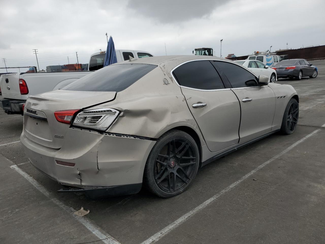 2014 Maserati Ghibli S Бежевый vin: ZAM57RTA8E1095303