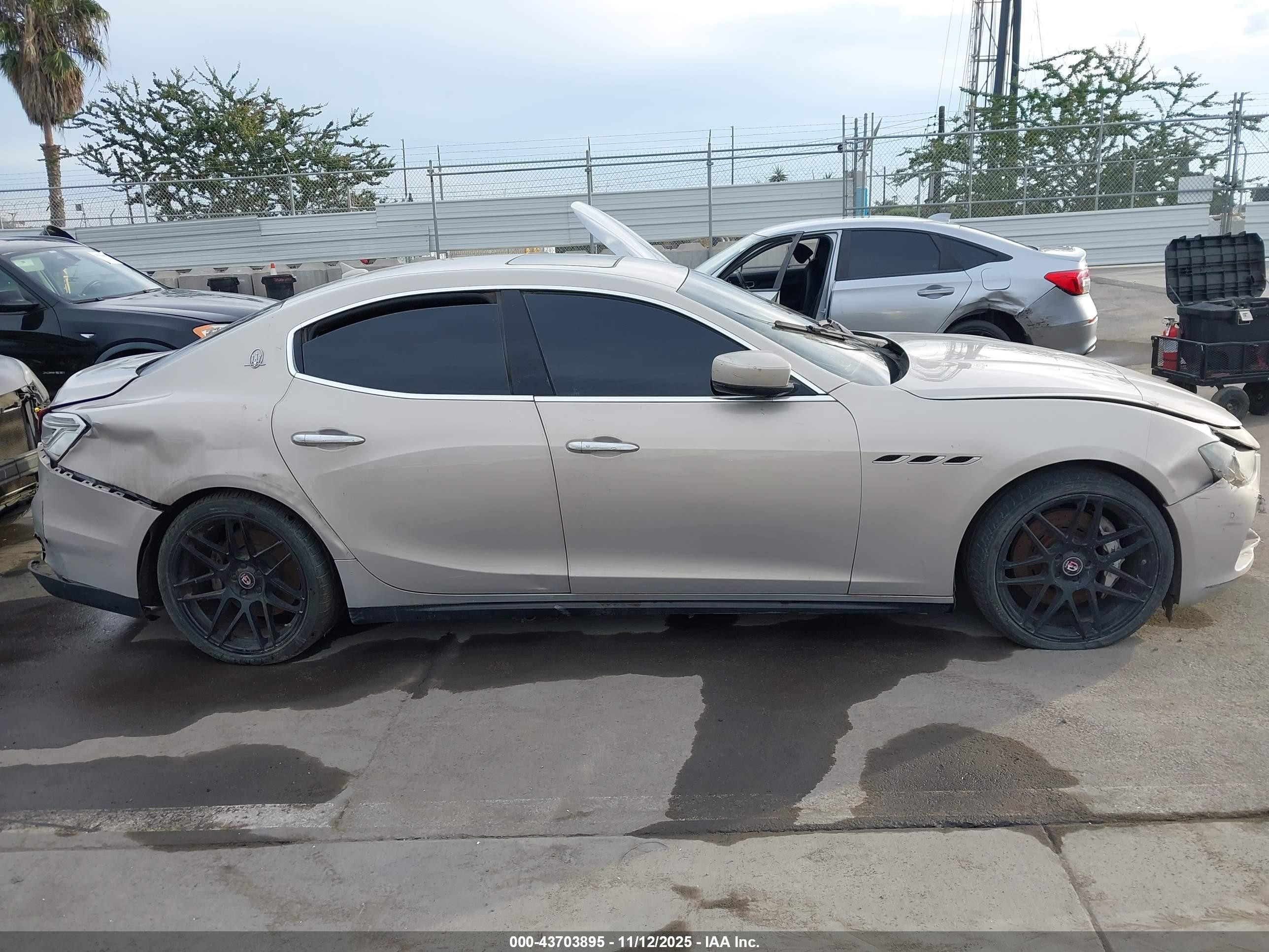 2014 Maserati Ghibli S Q4 Бежевый vin: ZAM57RTA8E1095303