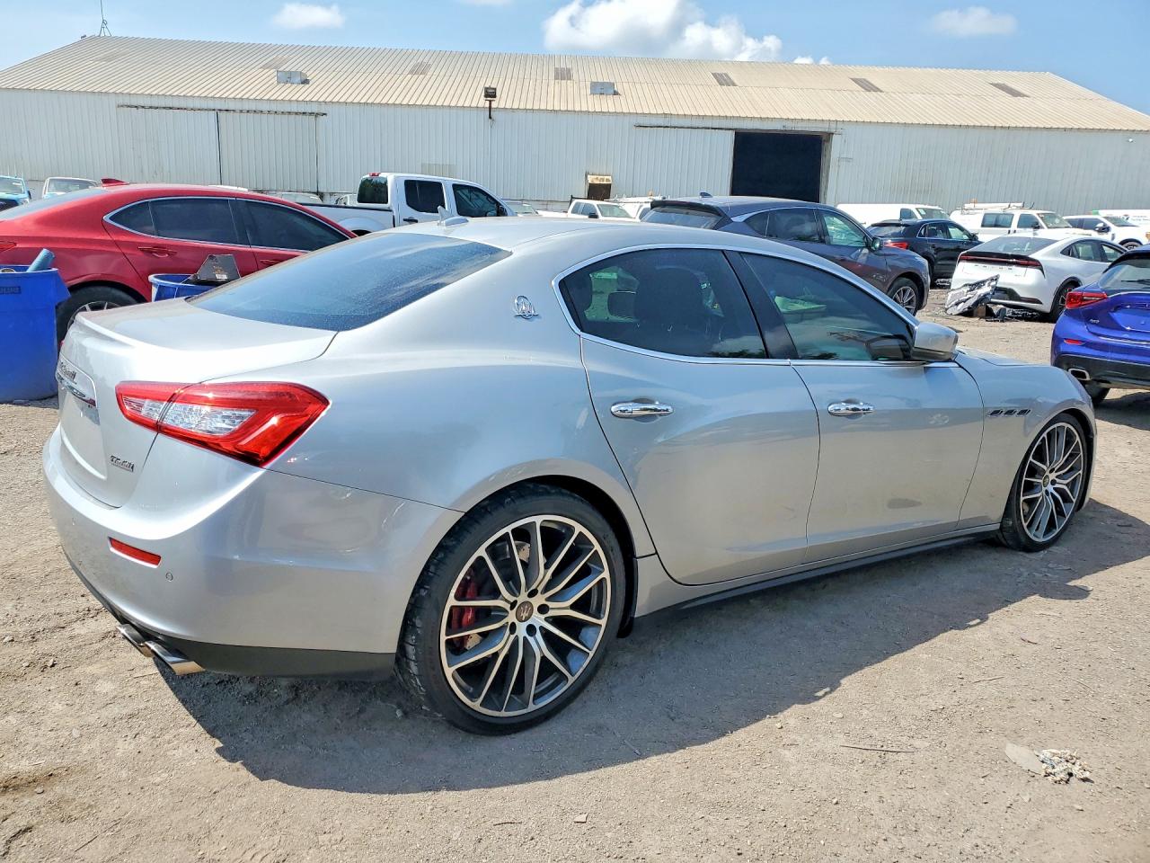 2015 Maserati Ghibli S Silver vin: ZAM57RTA9F1137270