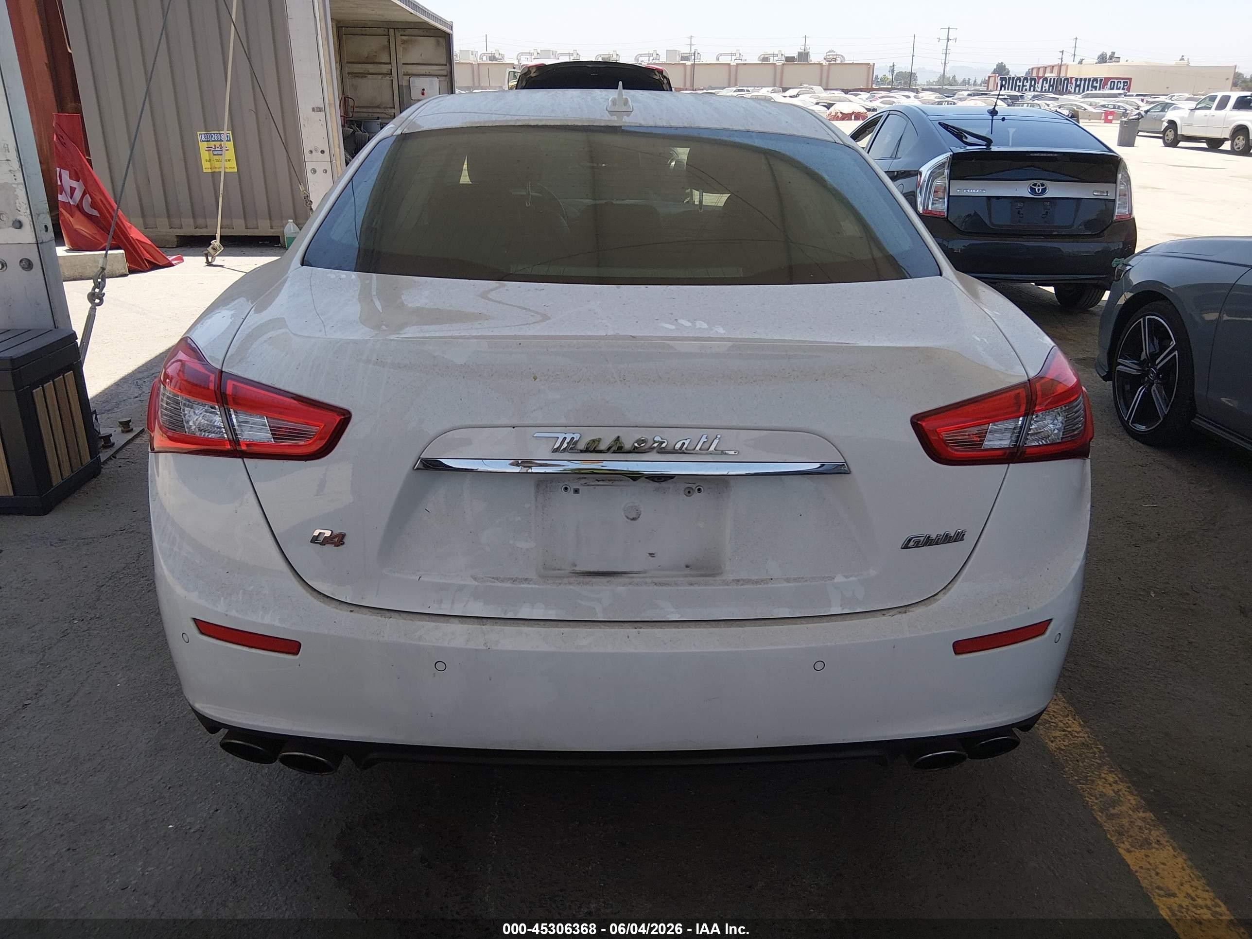 2014 Maserati Ghibli S Q4 White vin: ZAM57RTAXE1089602