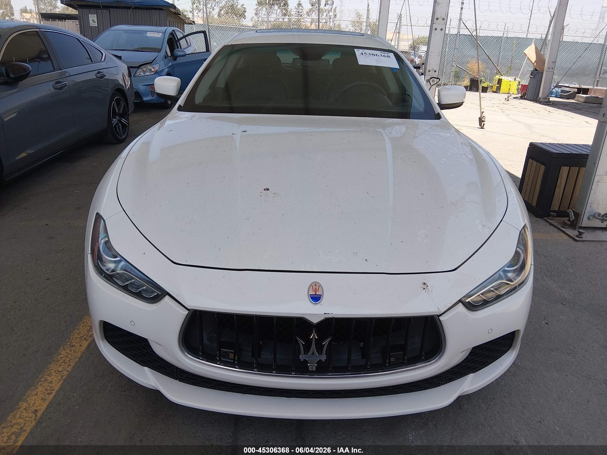 2014 Maserati Ghibli S Q4 White vin: ZAM57RTAXE1089602