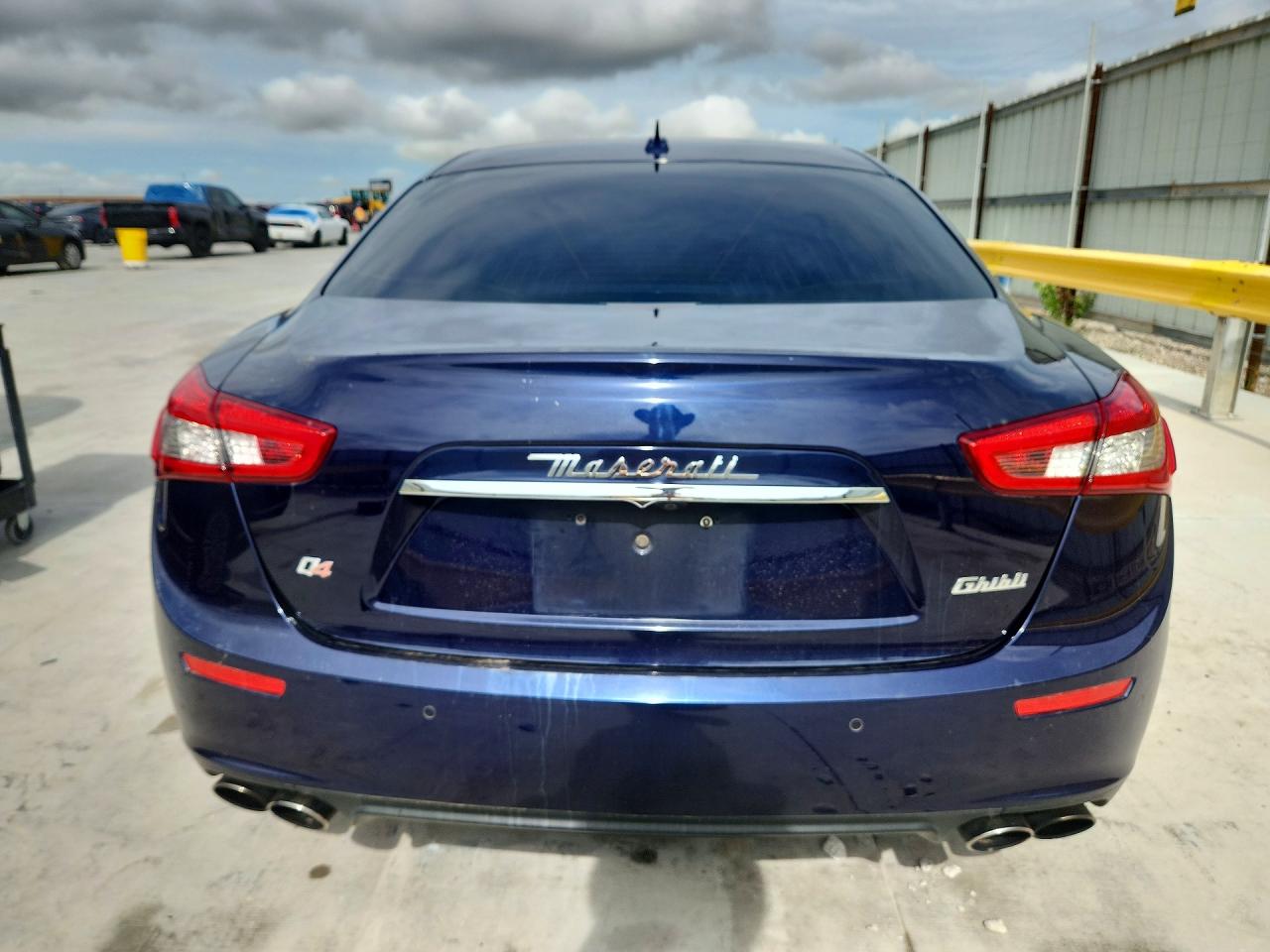 2015 Maserati Ghibli S Blue vin: ZAM57RTAXF1142395