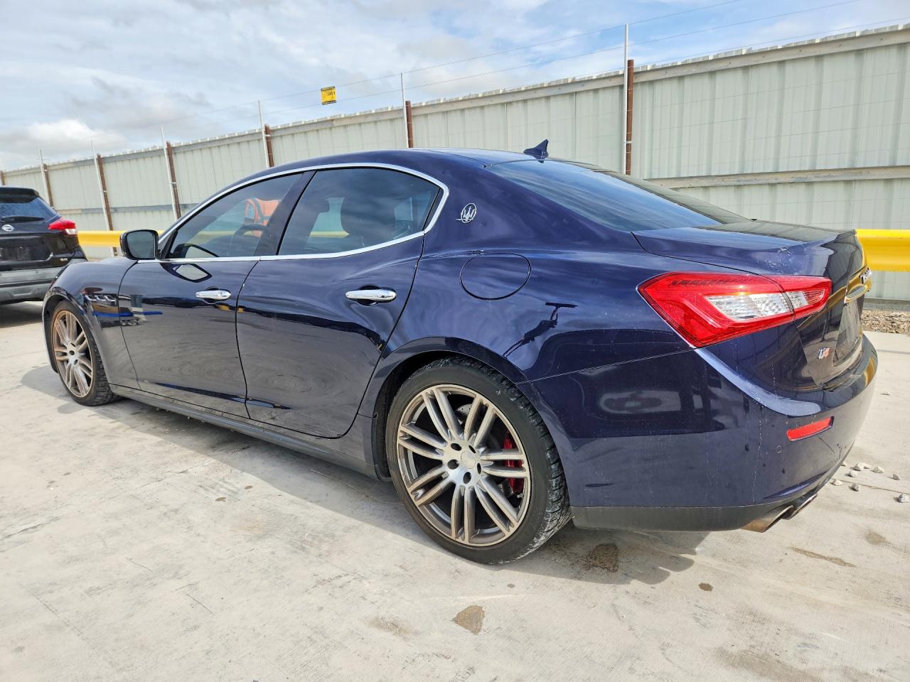 2015 Maserati Ghibli S Blue vin: ZAM57RTAXF1142395