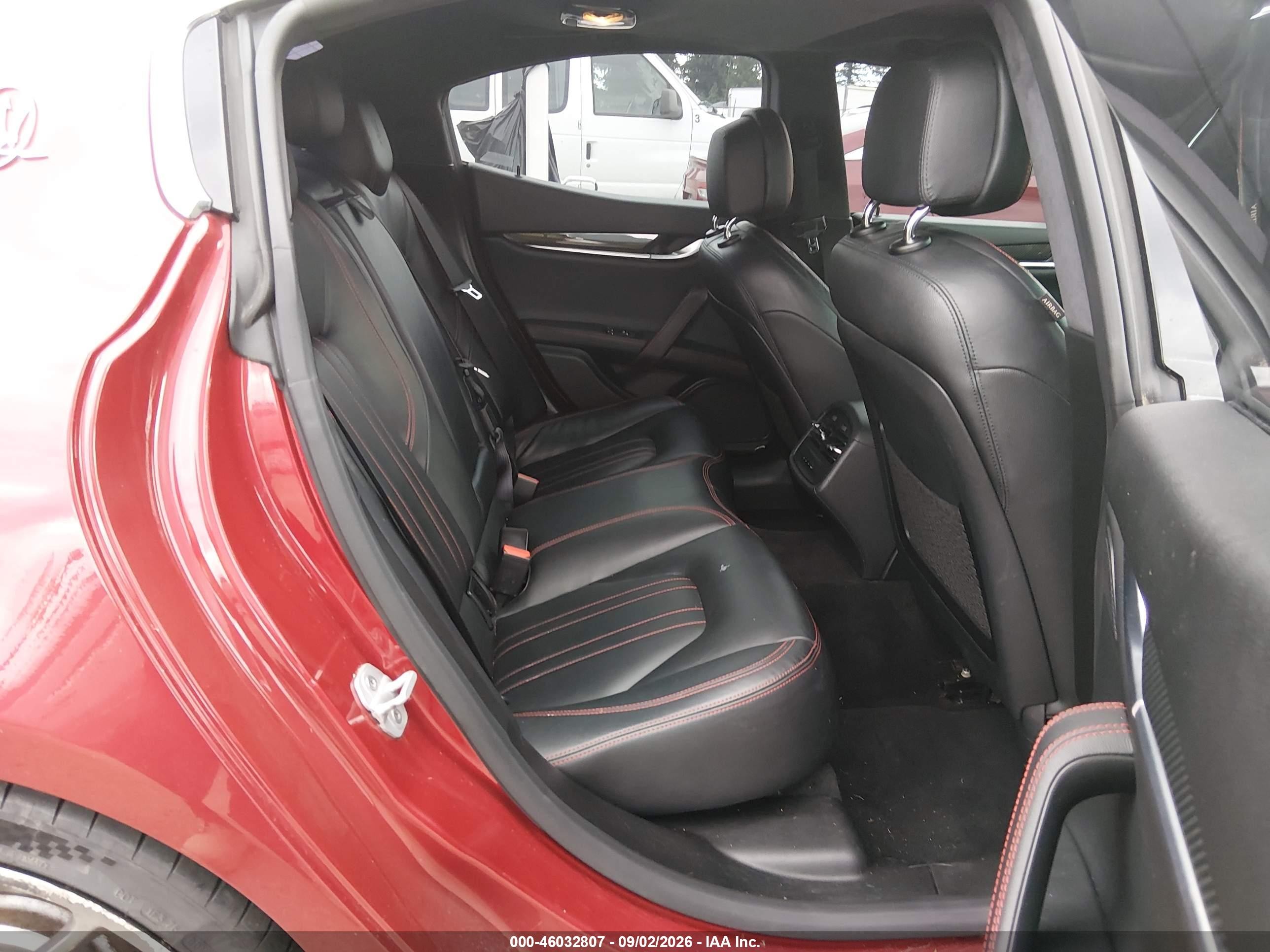 2015 Maserati Ghibli S Q4 Red vin: ZAM57RTAXF1143143