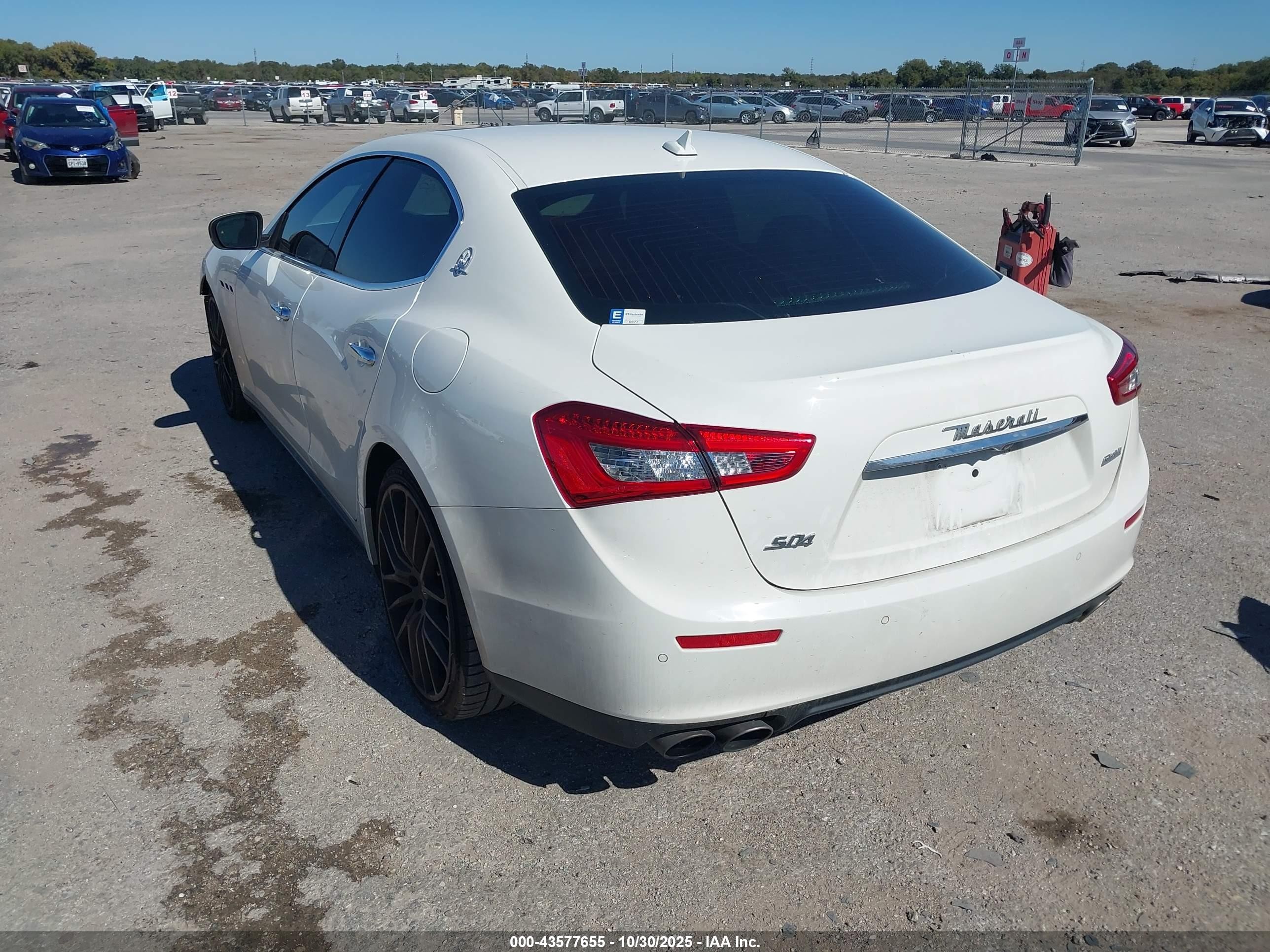 2017 Maserati Ghibli S Q4 Red vin: ZAM57RTS4H1242343