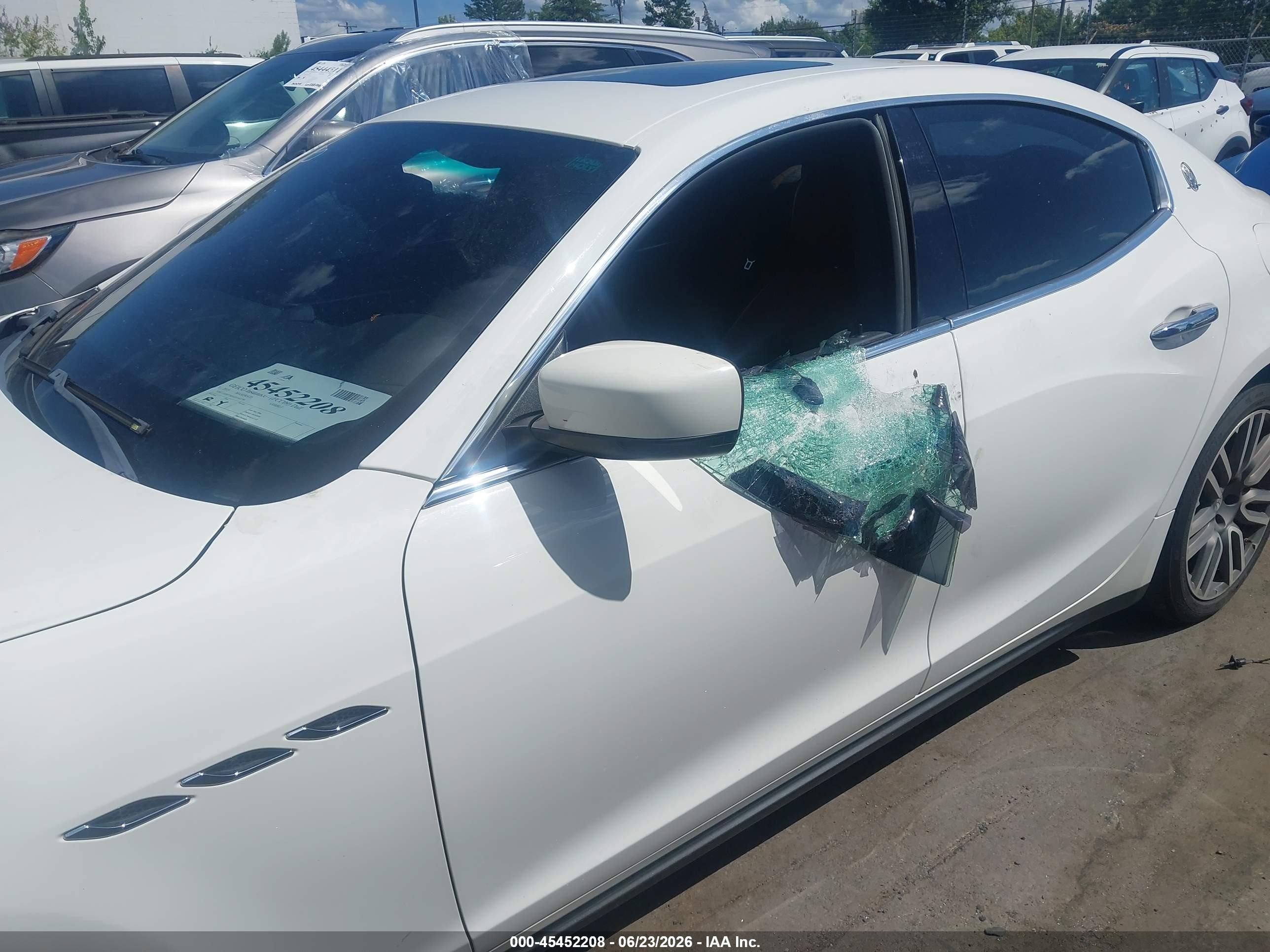 2015 Maserati Ghibli   White vin: ZAM57XSA0F1162158