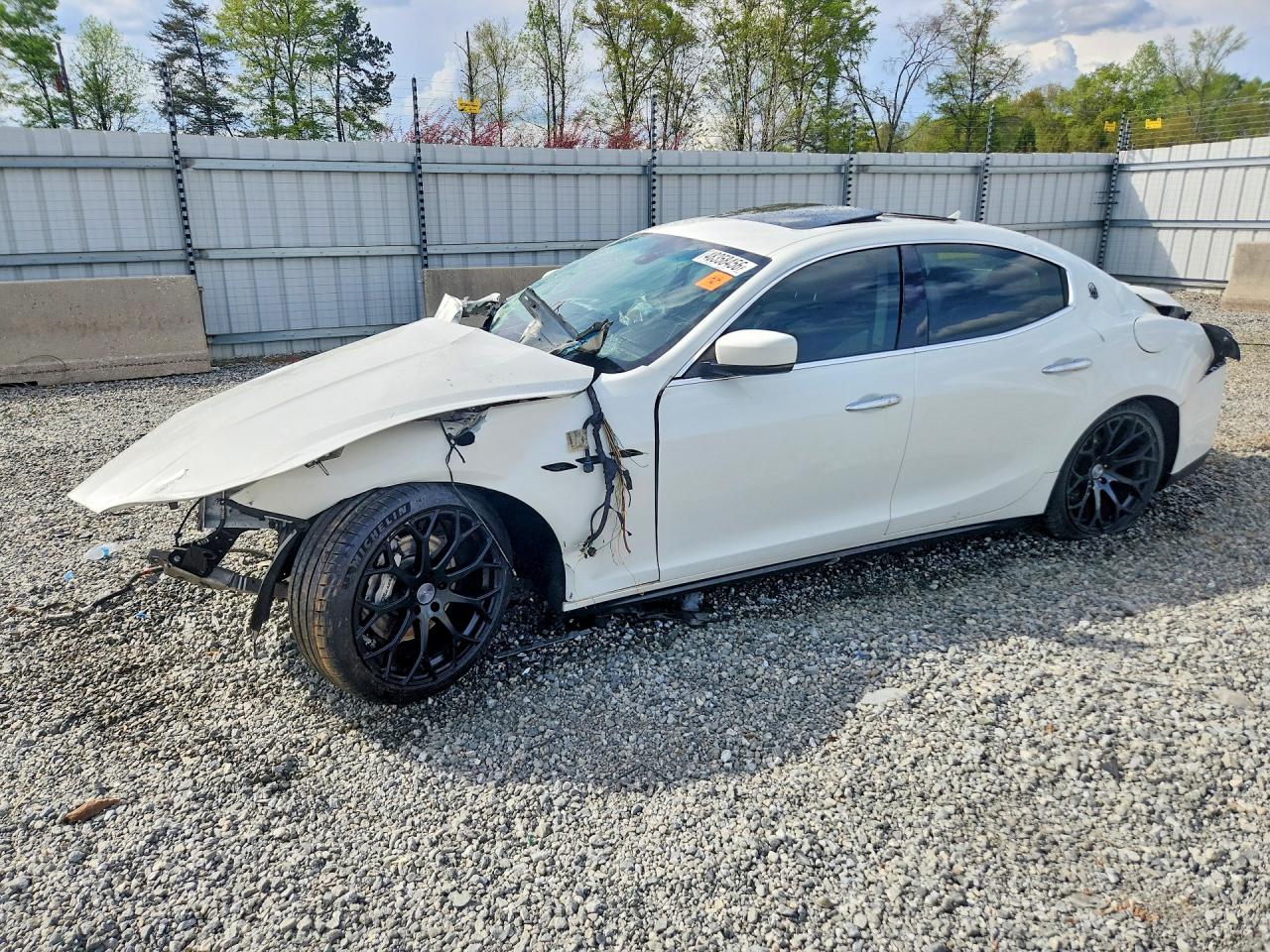 2014 Maserati Ghibli White vin: ZAM57XSA3E1086109