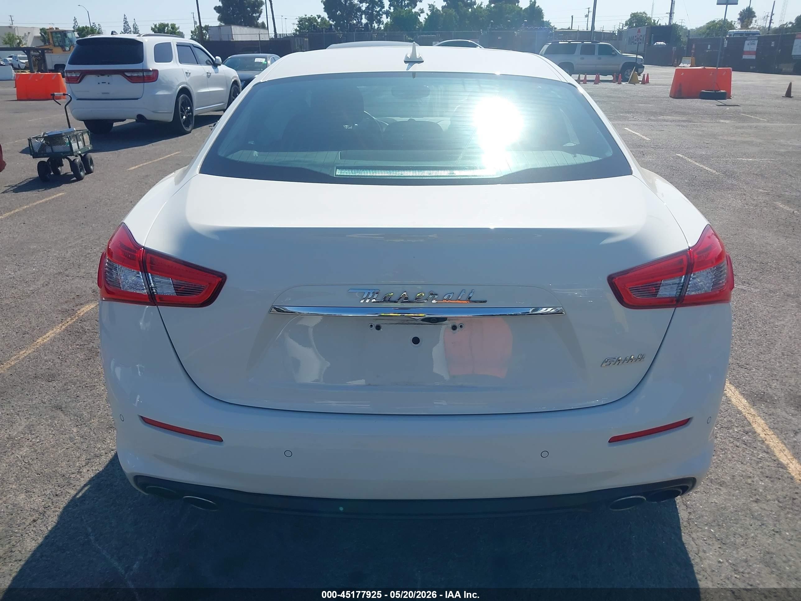2020 Maserati Ghibli White vin: ZAM57XSA3L1349826